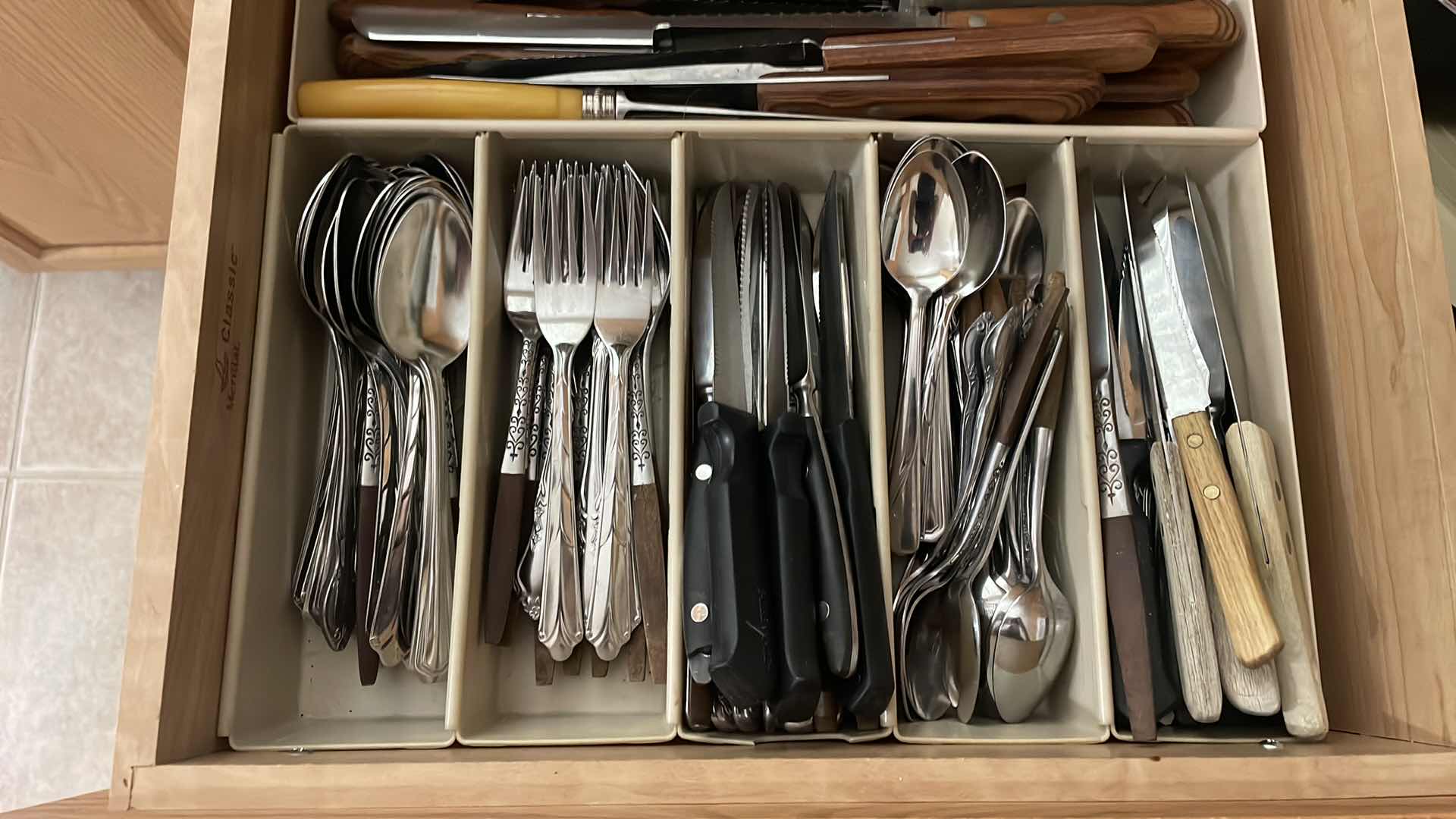 Photo 4 of CONTENTS OF SILVERWARE CABINET