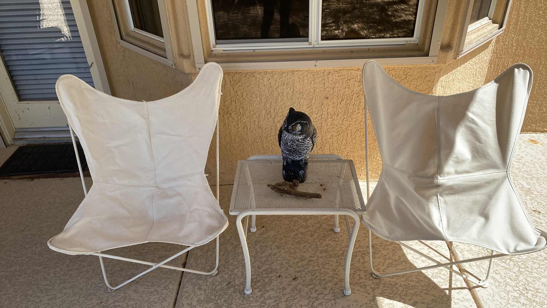 Photo 2 of 2 SLING CHARS WITH ALUMINUM TABLE, SMALL DRIFTWOOD 10” & PLASTIC OWL