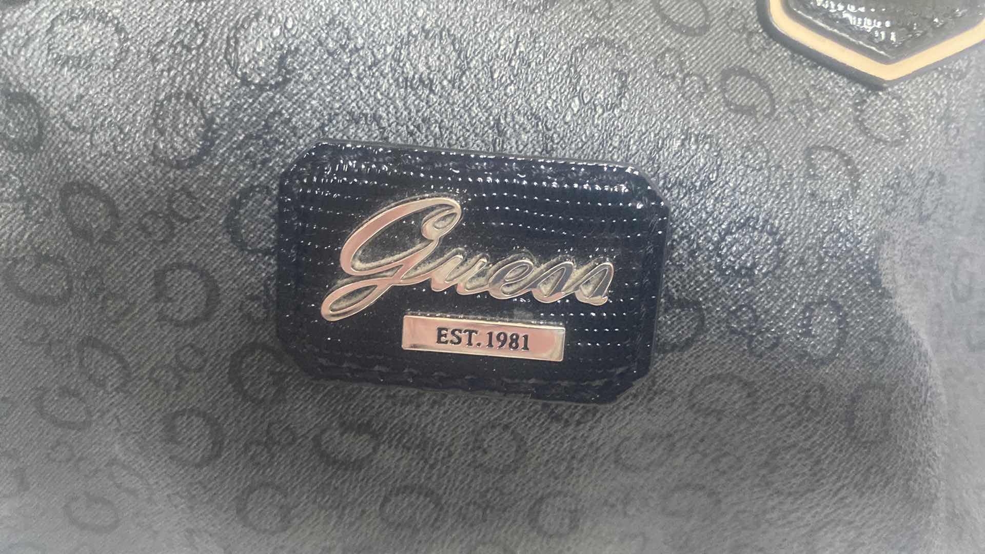 Photo 2 of GUESS HANDBAG SMOKEY BLACK