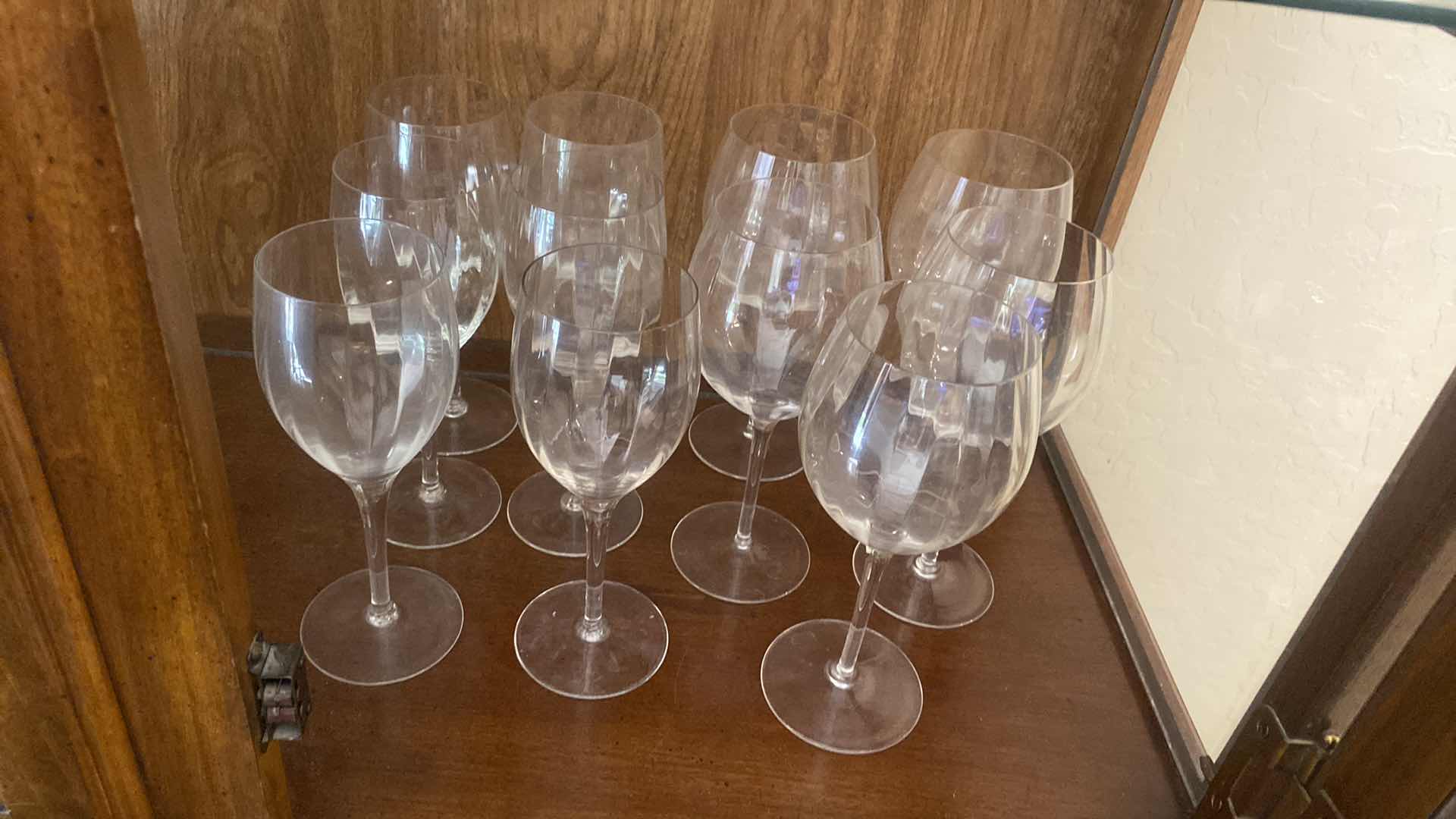 Photo 2 of 11-WINE GLASSES