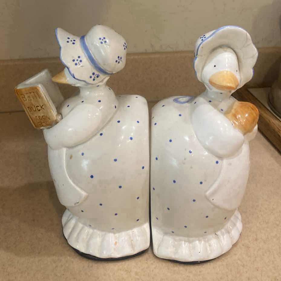 Photo 1 of MOTHER GOOSE BOOK ENDS H 8”