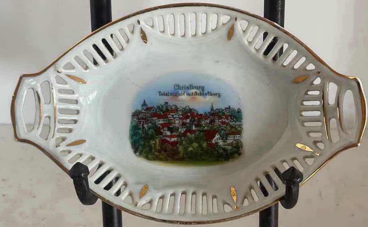 Photo 1 of CHRISTBURG DECORATIVE PLATE  7”W 5”H