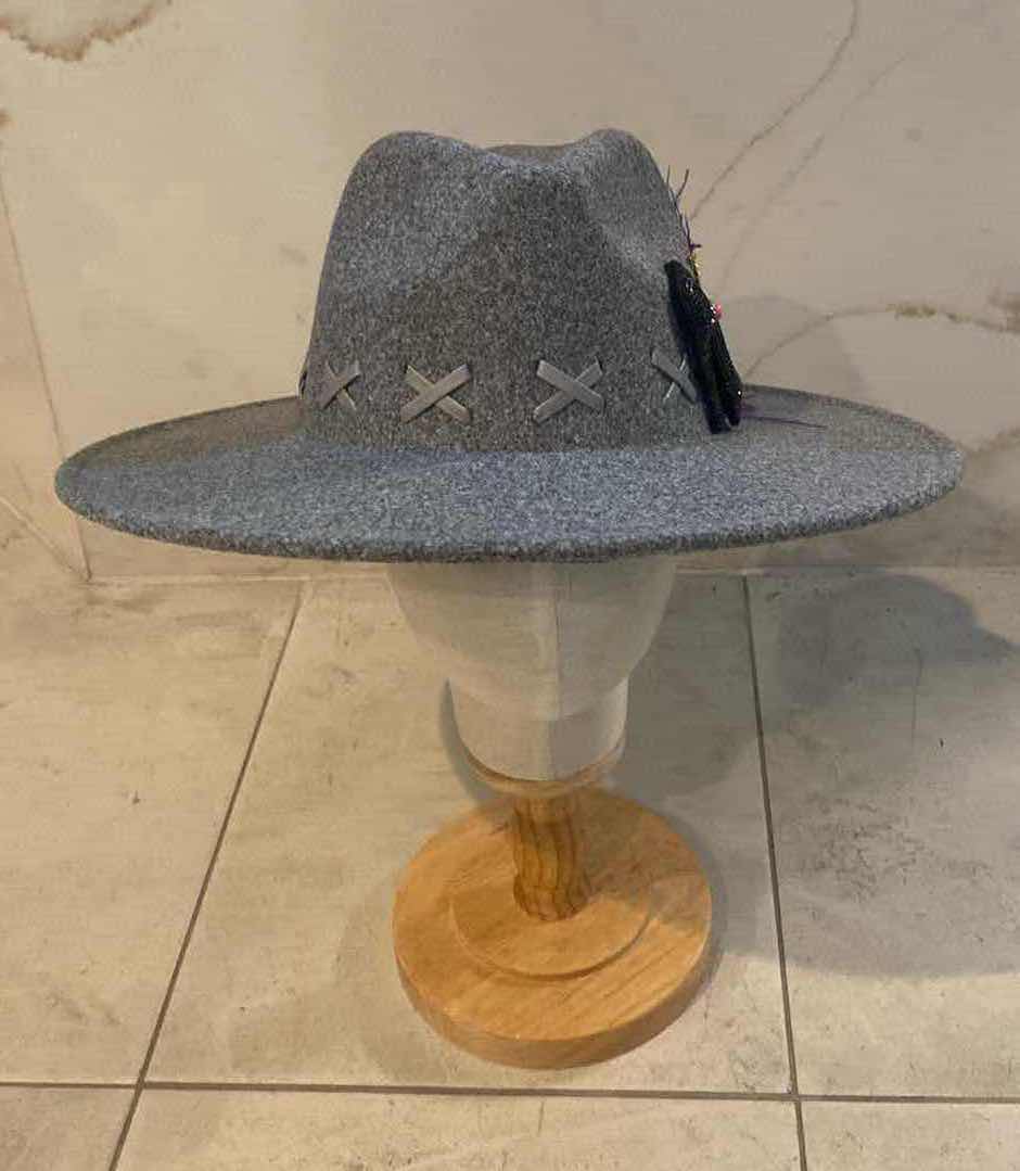 Photo 2 of NEW CUSTOM DESIGNED WOMENS GRAY FELT FLAT EAVES FEDORA HAT (ADJUSTABLE)