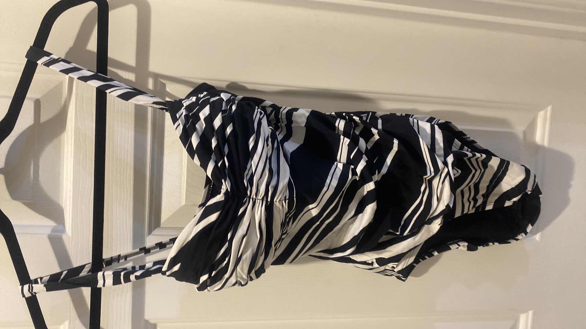 Photo 5 of 2 NEW BLEU ROD BEATTIE WOMENS SIZE 10 SWIMSUITS (1 has a tag)