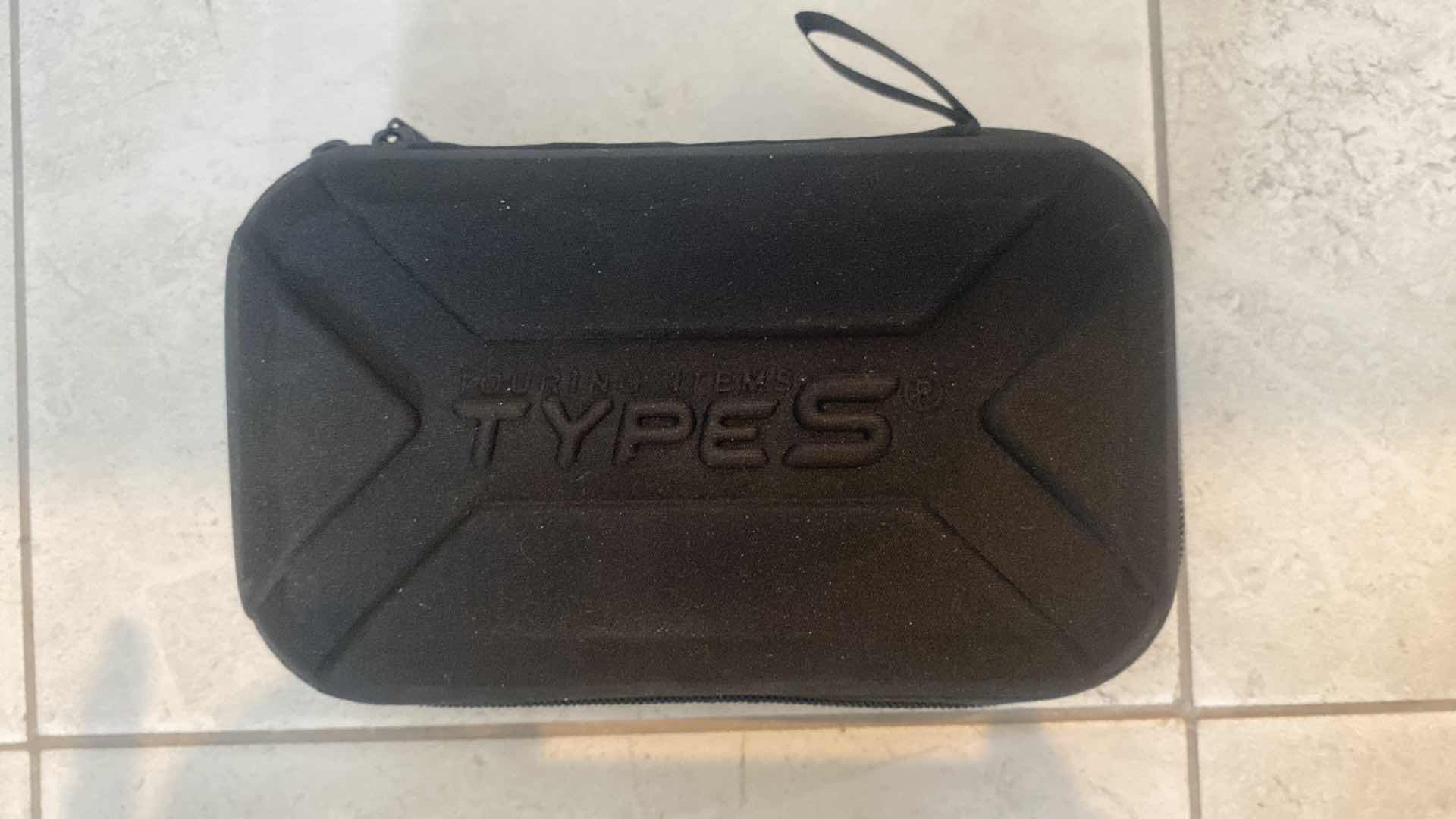 Photo 3 of TYPE S JUMP STARTER FOR VEHICLE IN CASE