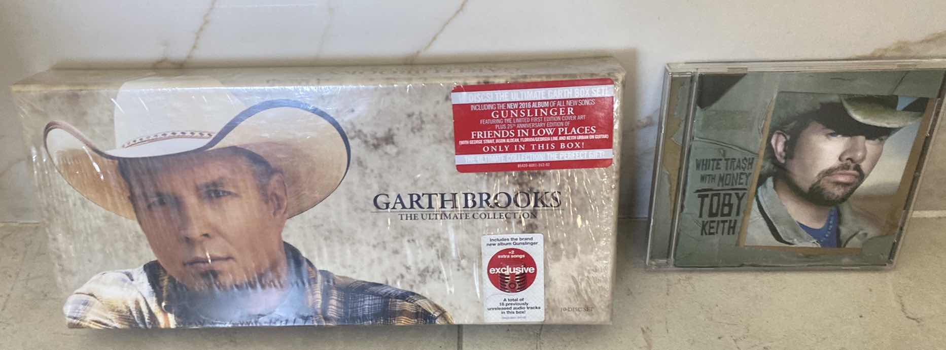 Photo 1 of NEW GARTH BROOKS 10 CD SET & TOBY KEITH CD