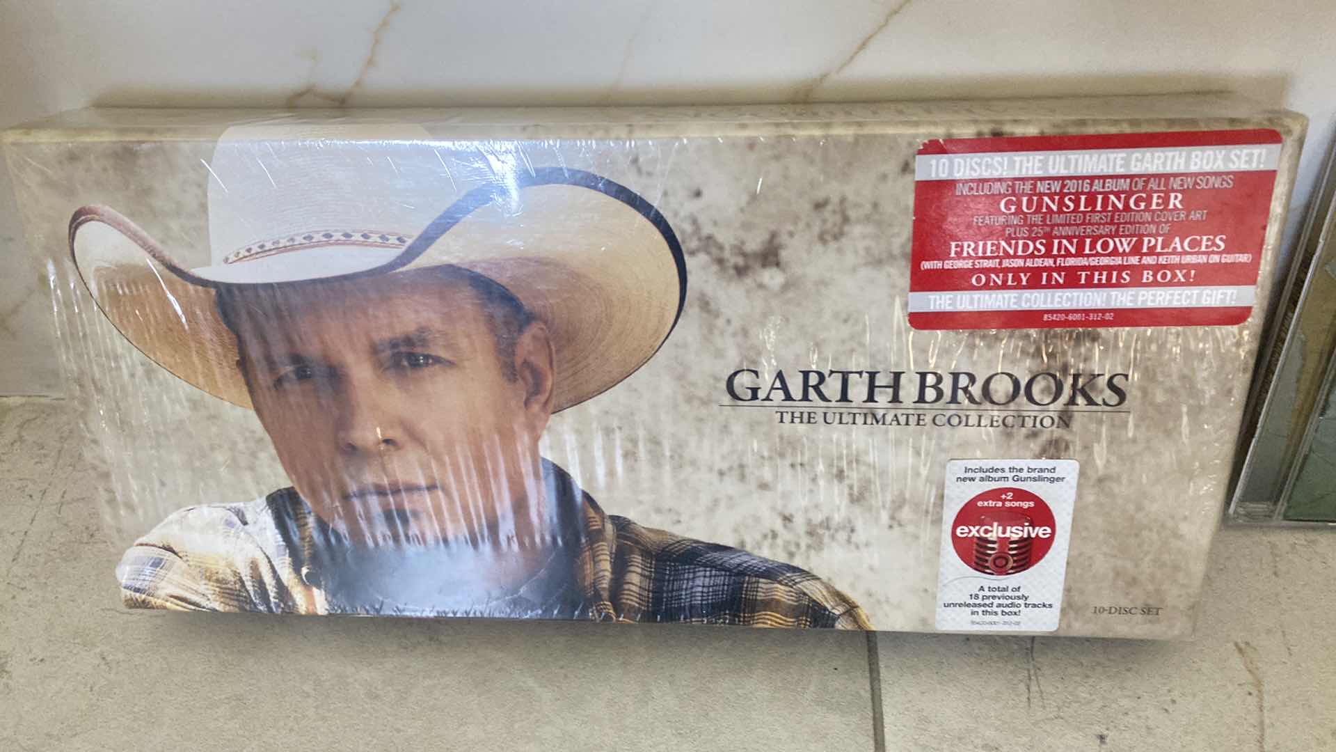 Photo 2 of NEW GARTH BROOKS 10 CD SET & TOBY KEITH CD