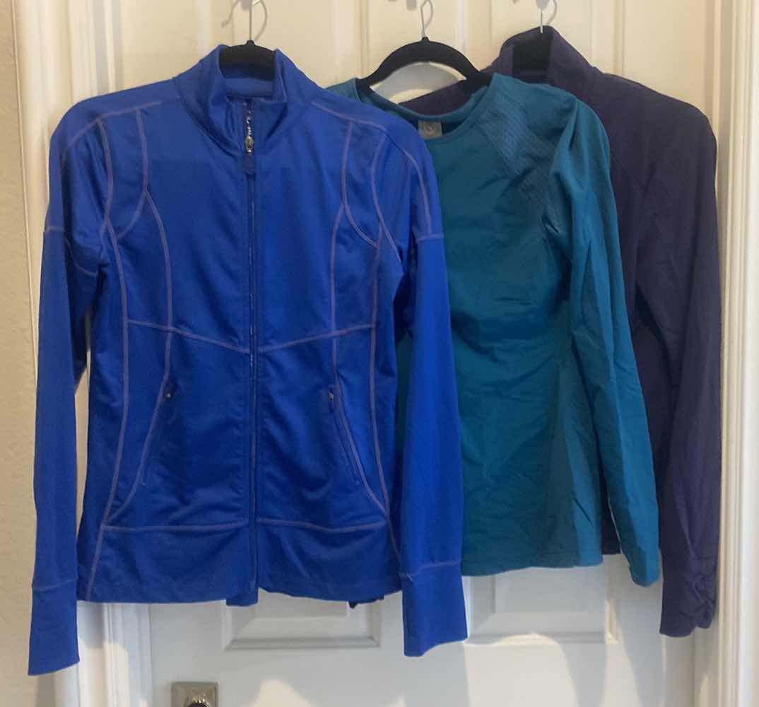 Photo 1 of 3 WOMENS ATHLETIC WEAR SIZE SMALL BLUE ZIP UP (FITS LIKE MEDIUM) & 2 SIZE LARGE TOP & ZIP UP