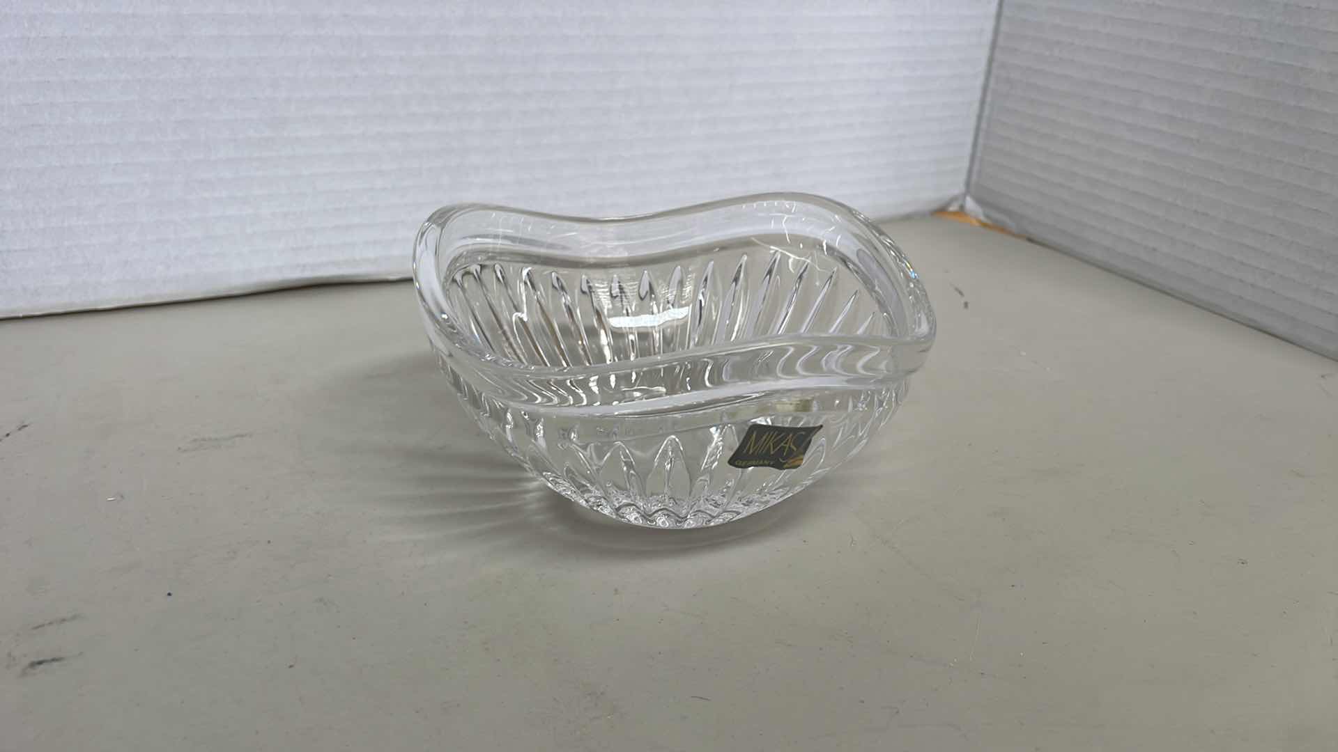 Photo 2 of MIKASA CIMARRON CRYSTAL BOWL 4”