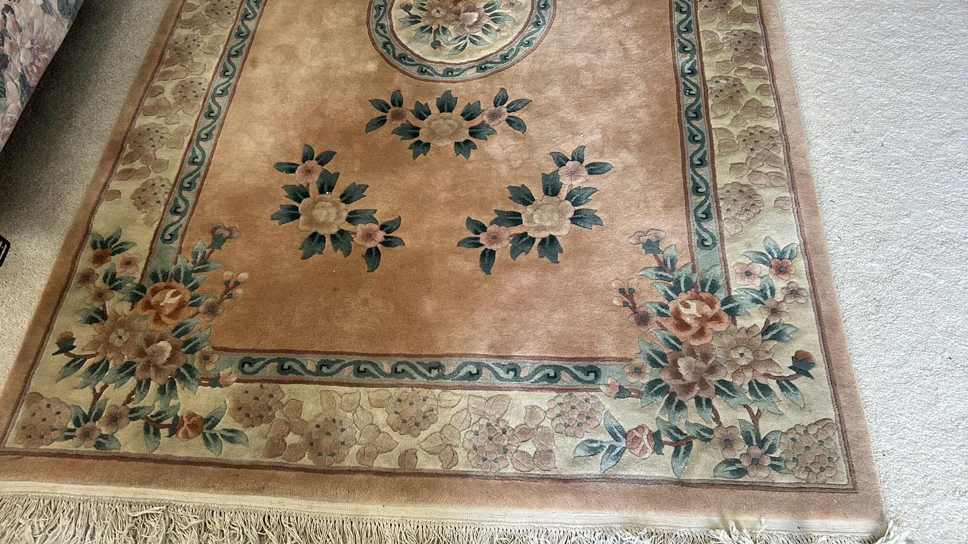 Photo 1 of ROSE FLORAL WOOL AREA RUG