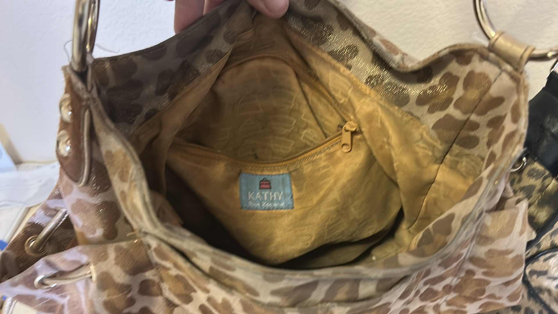 Photo 1 of 3 WOMENS HANDBAGS