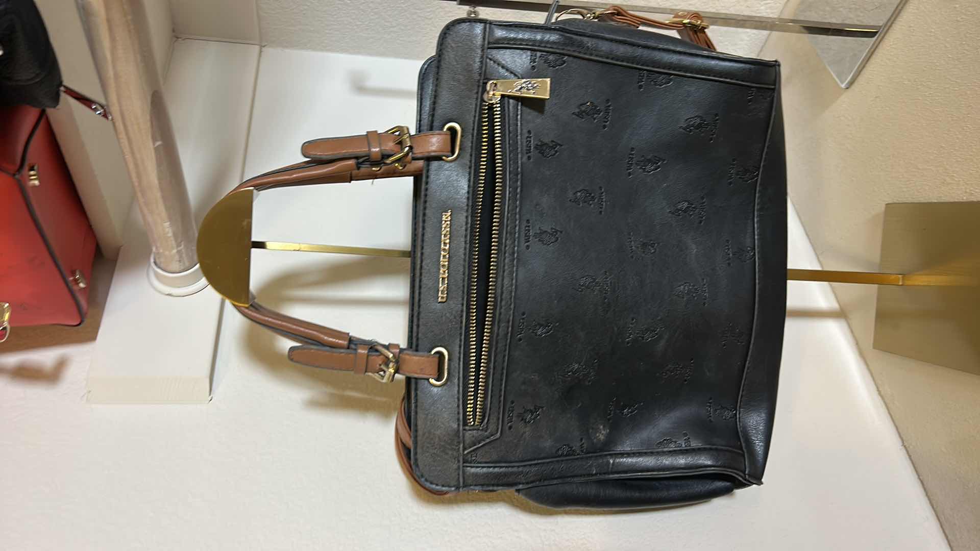 Photo 1 of 5 WOMENS HANDBAGS AND TOTES