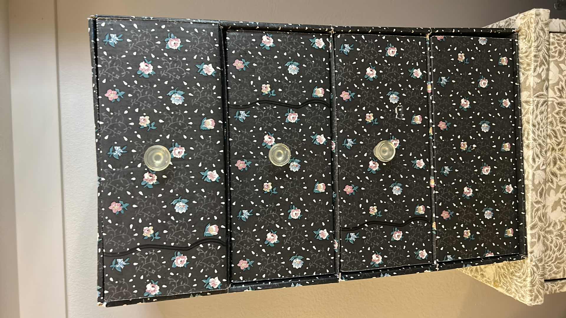 Photo 1 of STORAGE BOXES (LARGEST 19“ x 13“ x H30“