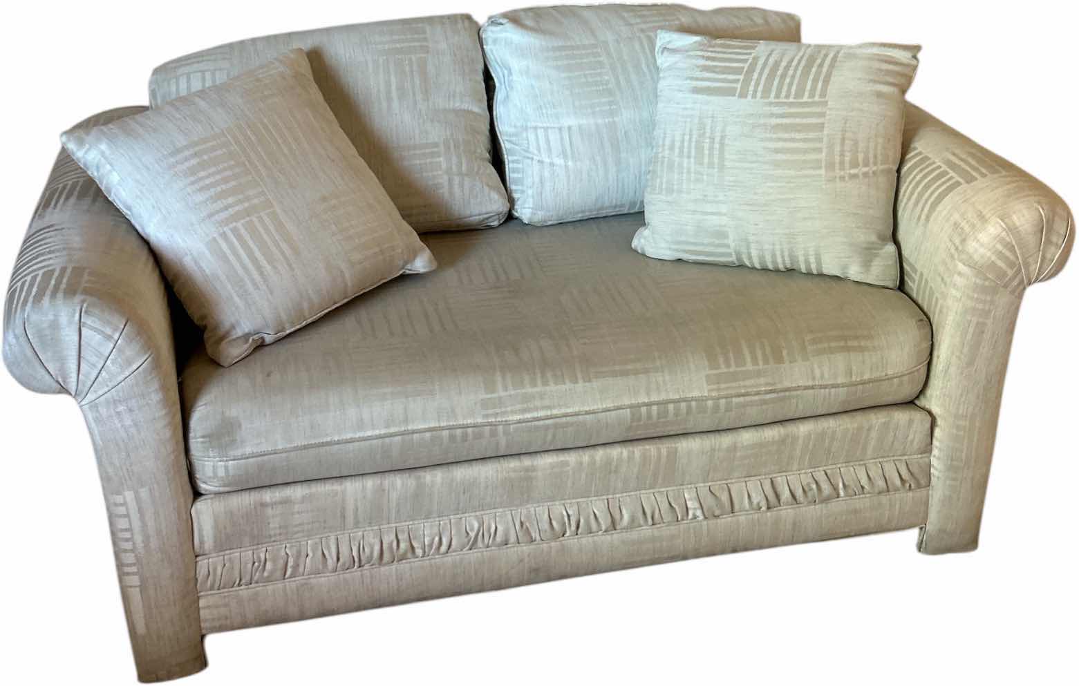 Photo 1 of LOVESEAT 65“ x 36“ x H32“