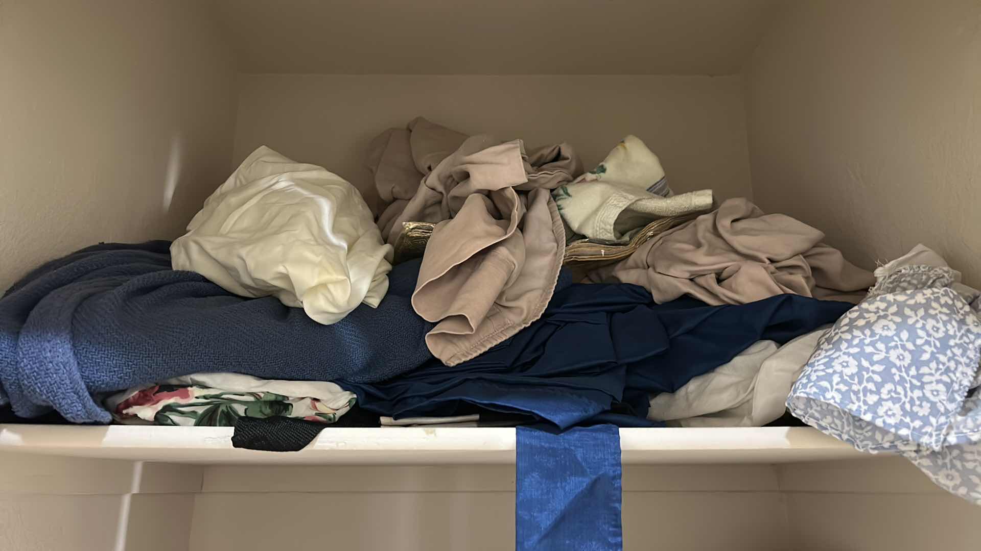 Photo 1 of CONTENTS OF LINEN CLOSET