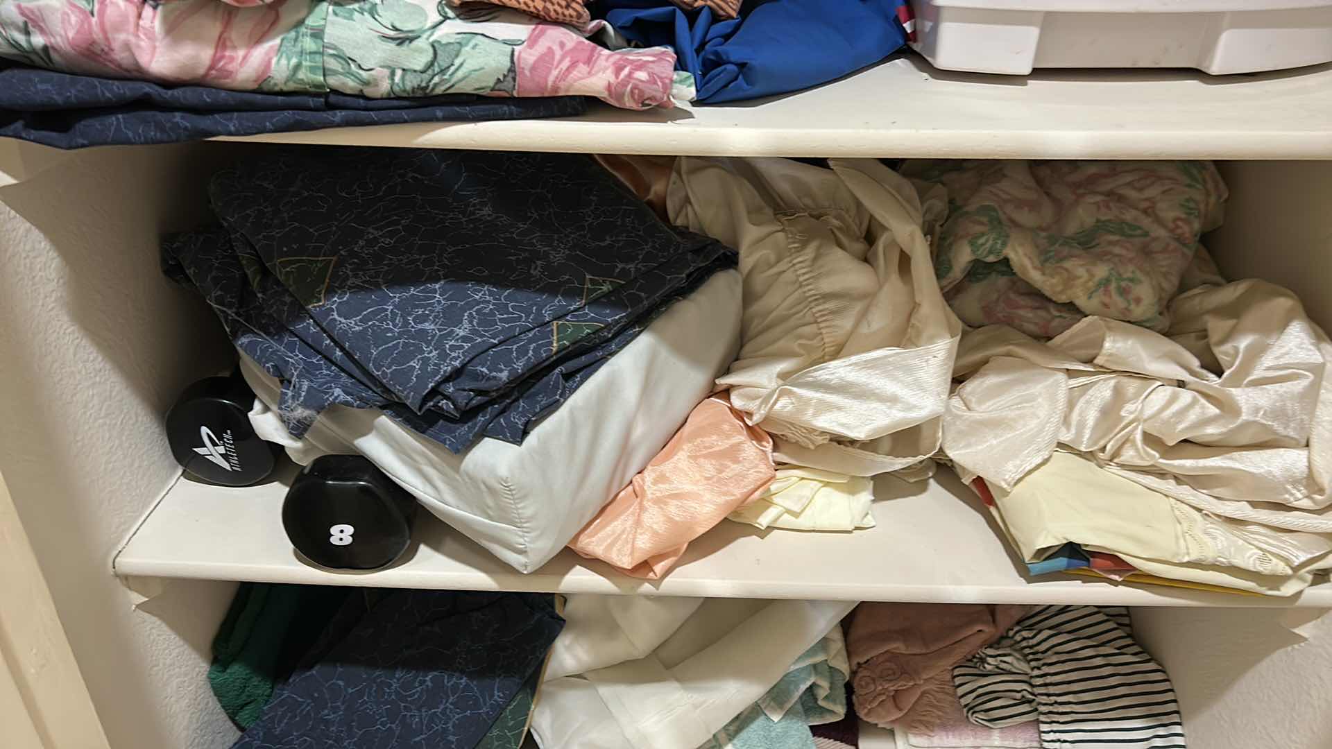 Photo 1 of CONTENTS OF LINEN CLOSET