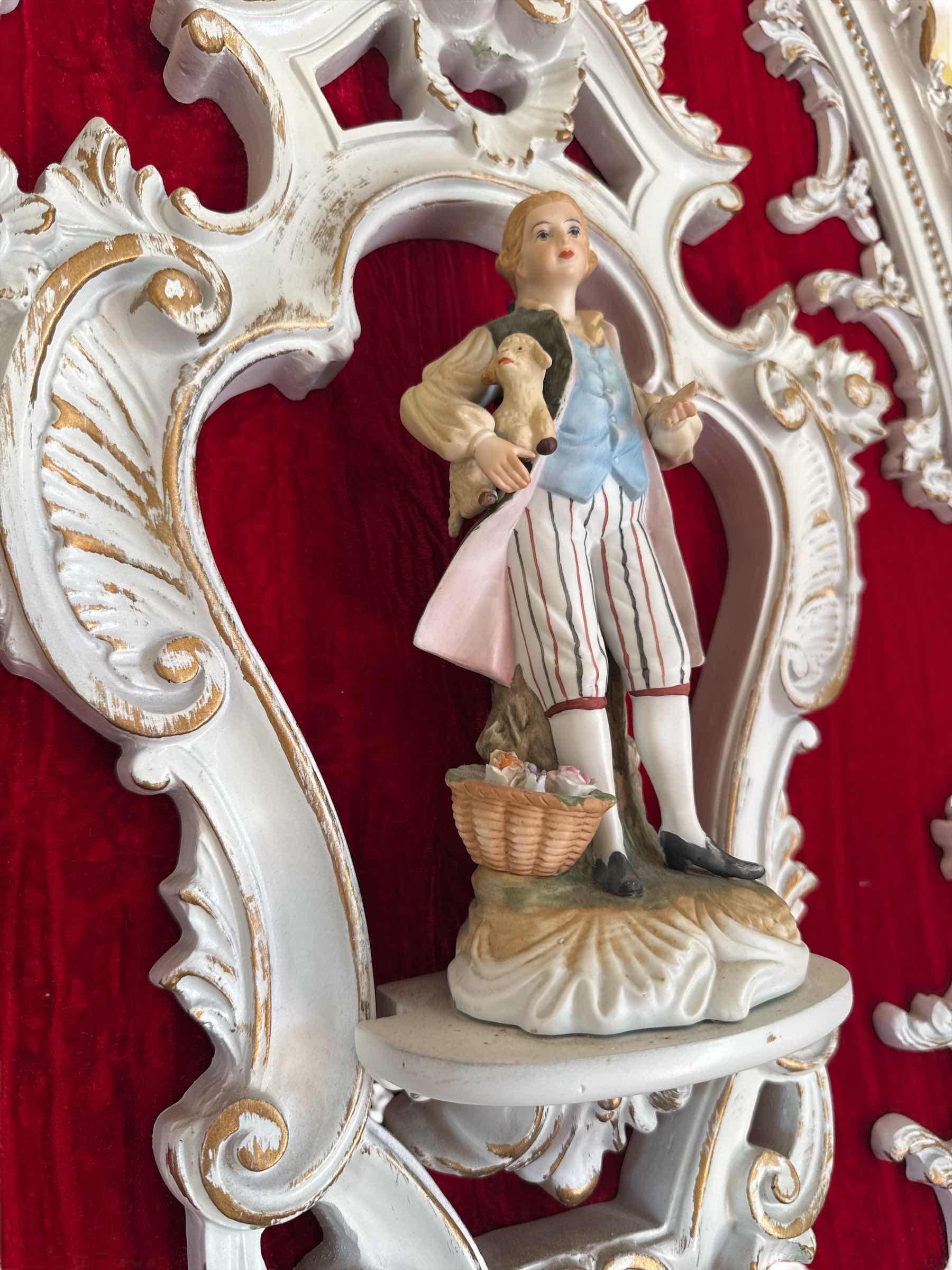Photo 1 of VINTAGE RESIN DEPOSE WALL ART 
H33”