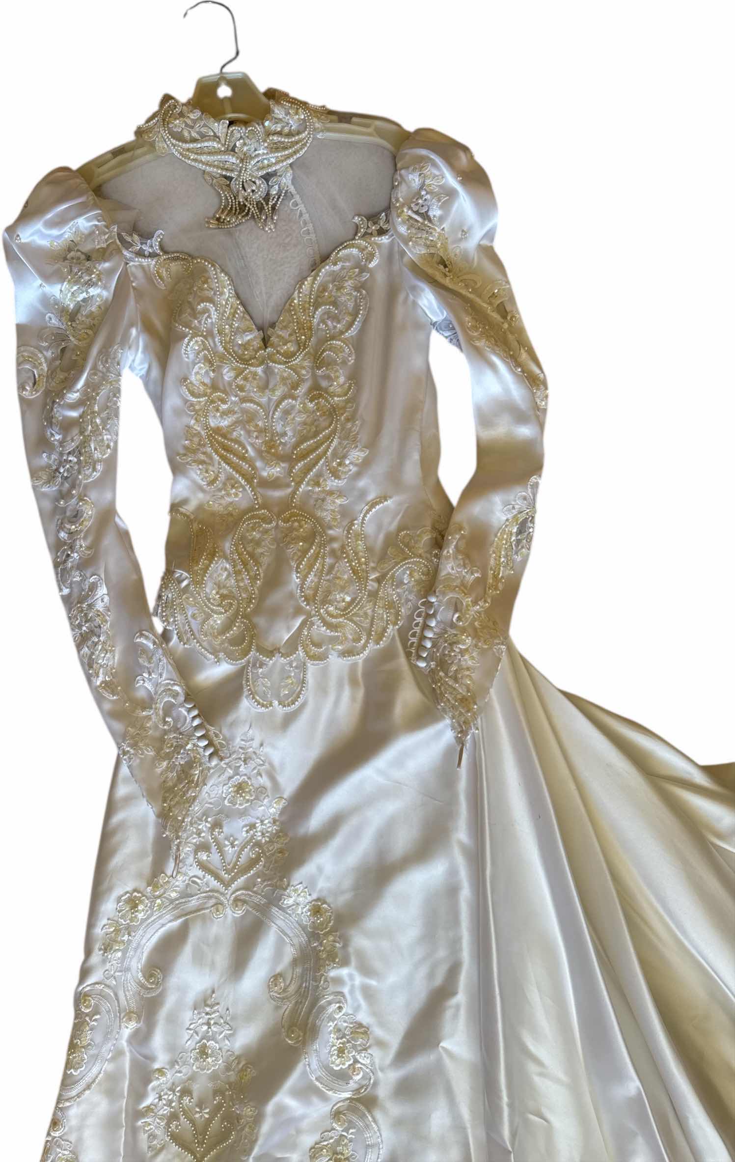 Photo 1 of VINTAGE WEEDING DRESS GOWN PEAL AND SEQUIN BEADED SATIN WHITE X SMALL