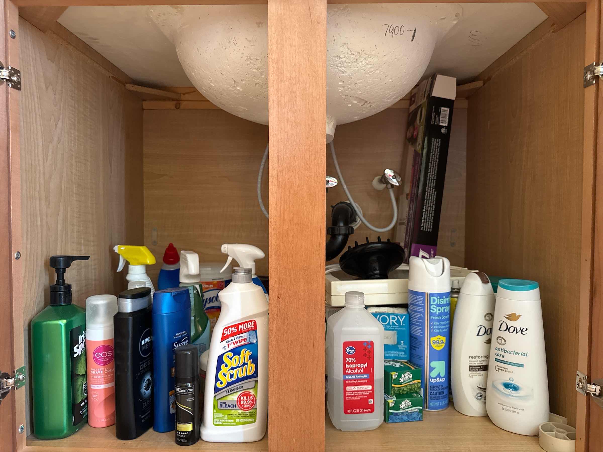Photo 1 of CONTENTS OF CABINET
