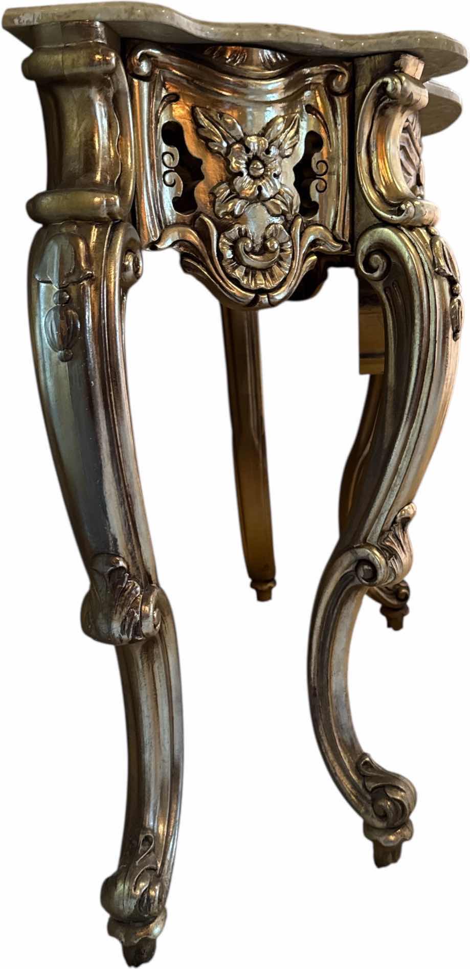 Photo 1 of VINTAGE VICTORIAN DESIGN ACCENT TABLE CONSOLE TABLE GOLD TONES RESIN
36” X 15” X H31”