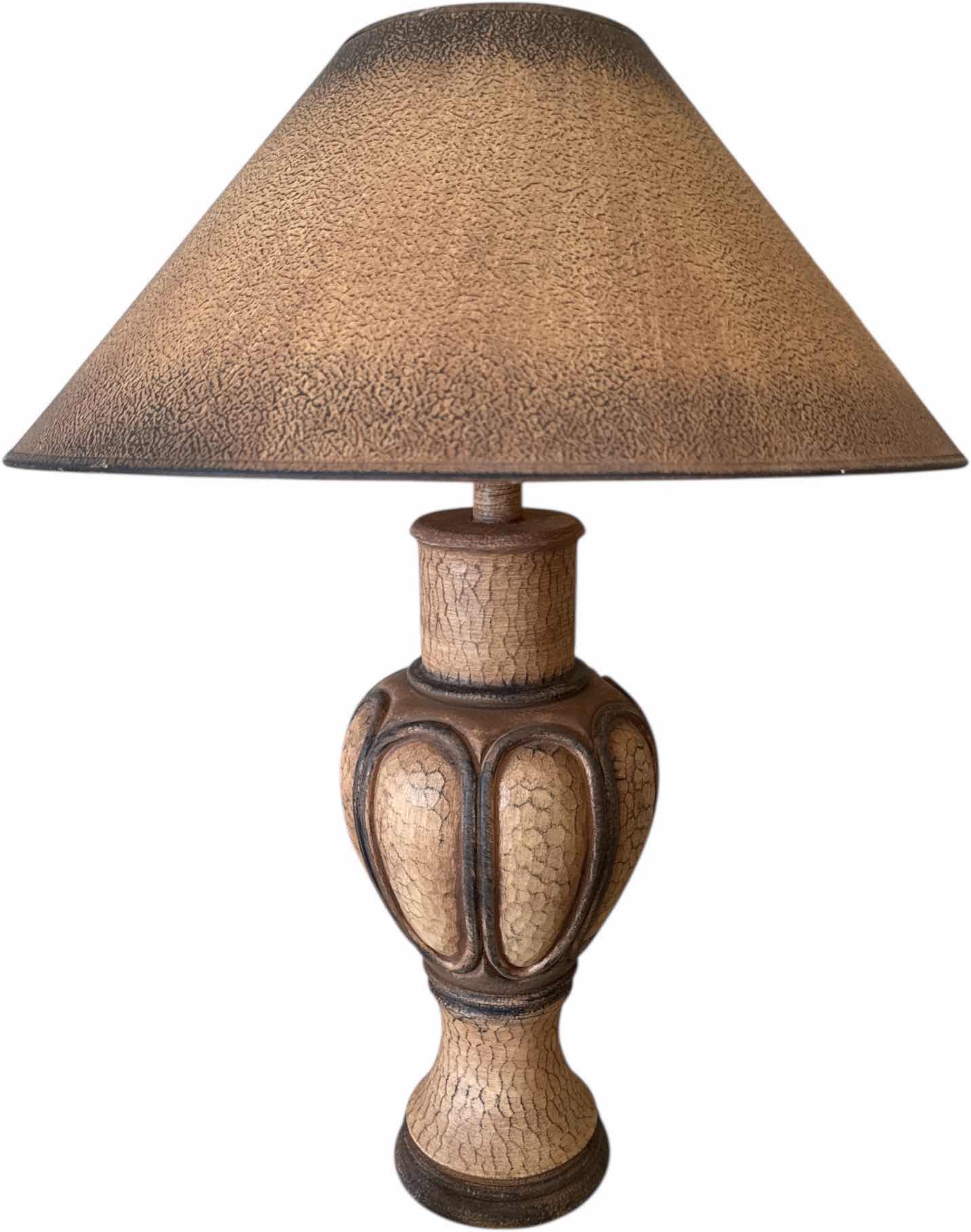 Photo 1 of VINTAGE CERAMIC TABLE LAMP BROWN TAN TONES 
D22” X H21”