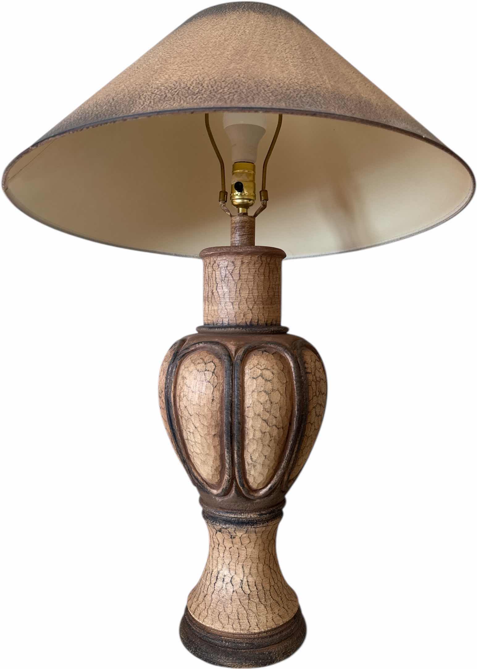 Photo 1 of VINTAGE CERAMIC TABLE LAMP BROWN TAN TONES 
D22” X H21”