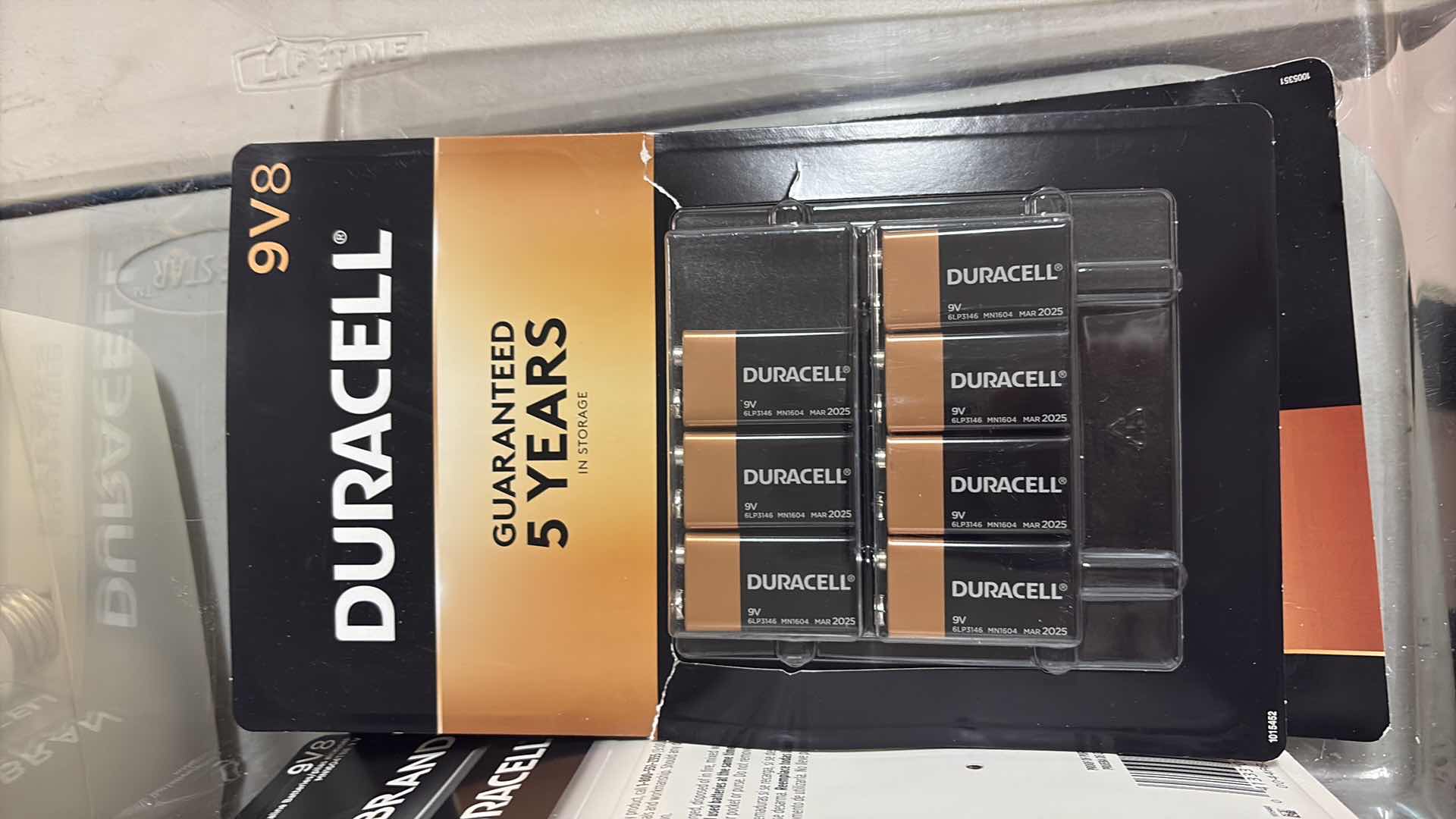 Photo 1 of DURACELL 9V AND D BATTERIES