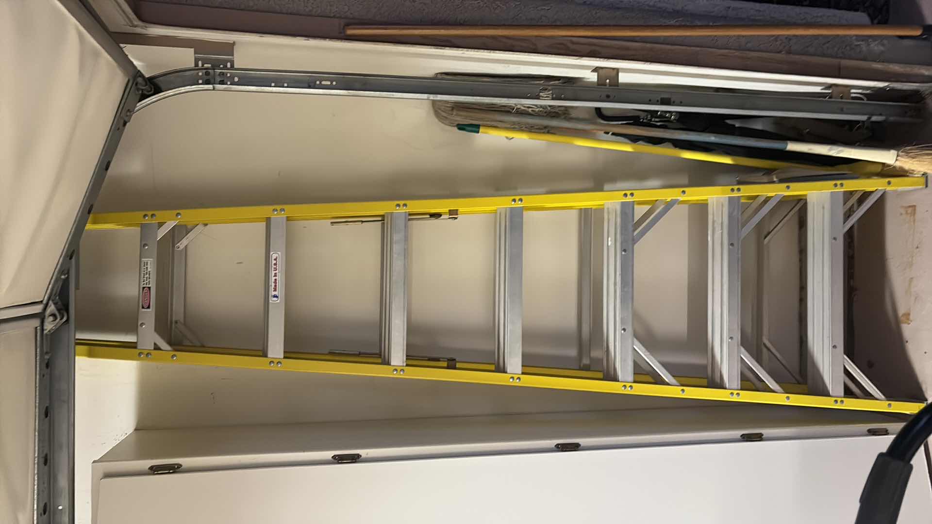 Photo 1 of 8FT ALUMINUM LADDER