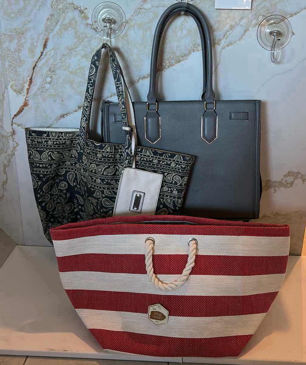 Photo 1 of 3 WOMENS TOTES