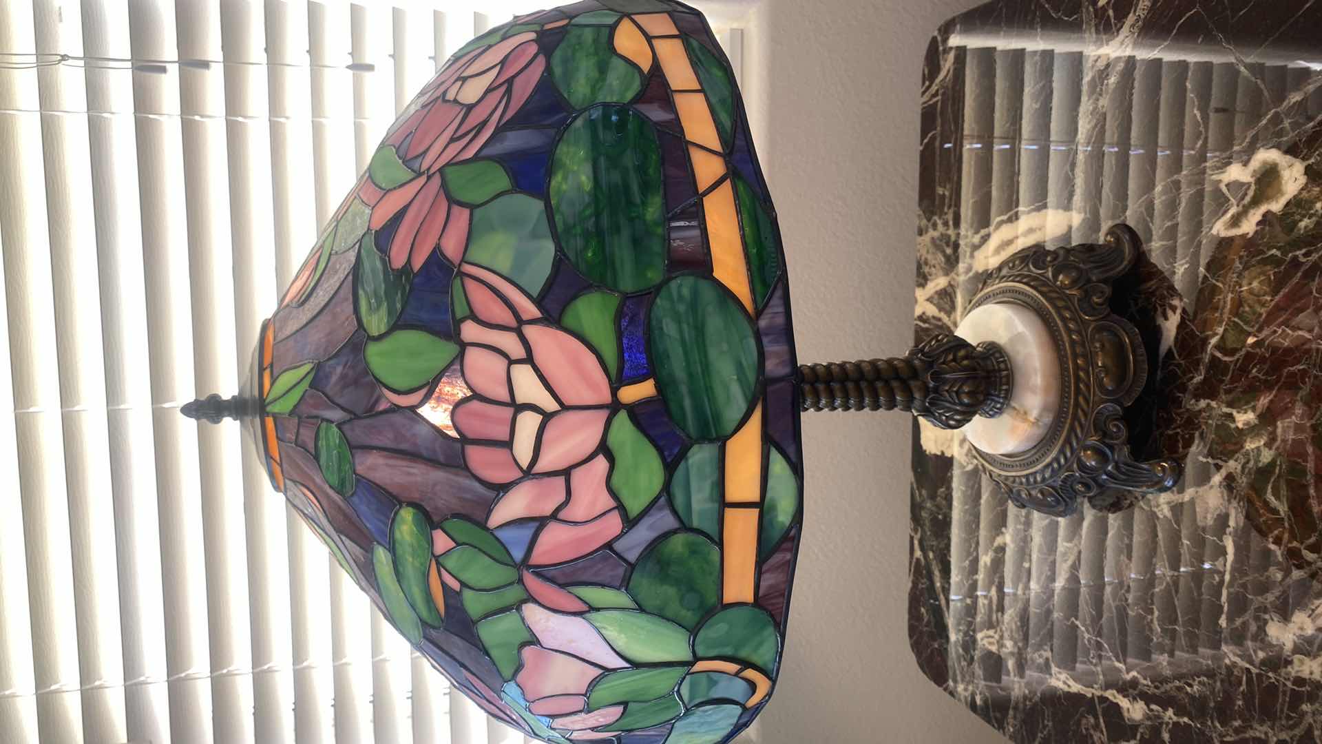 Photo 1 of TIFFANY STYLE TABLE LAMP H26”