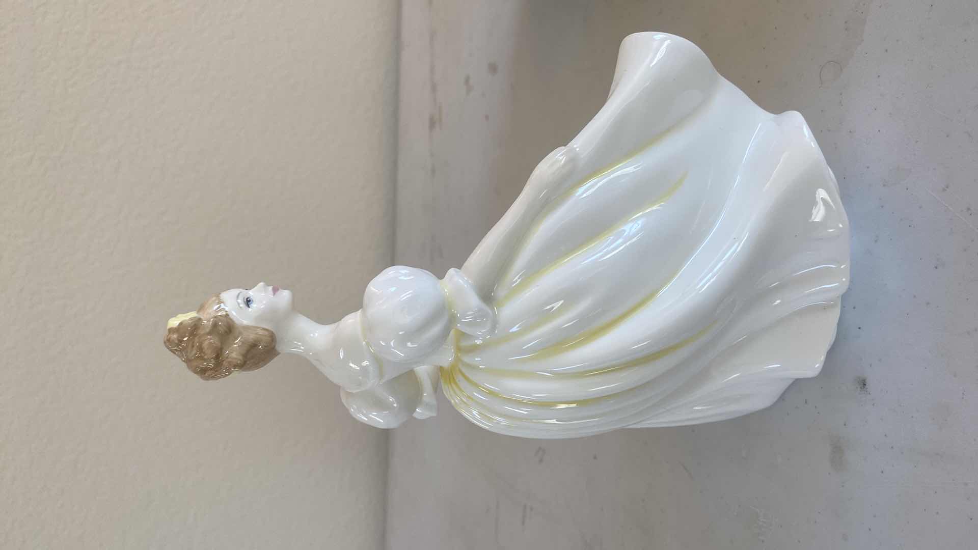 Photo 1 of ROYAL DOULTON HN3498 SIGNED “NATALIE” FIGURINE H8”