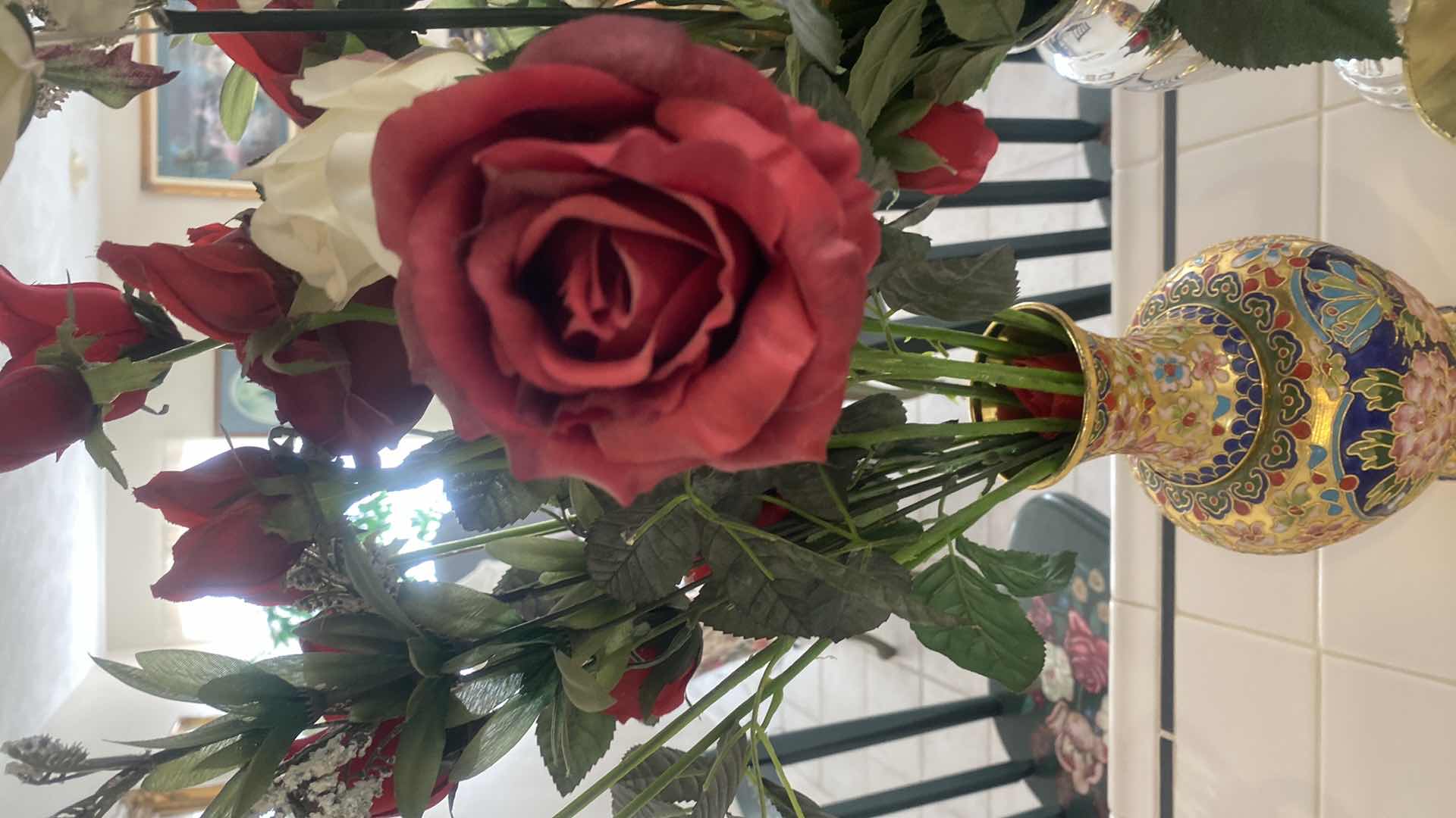Photo 1 of 2 - VASES WITH FAUX ROSES TALLEST VASE H10”