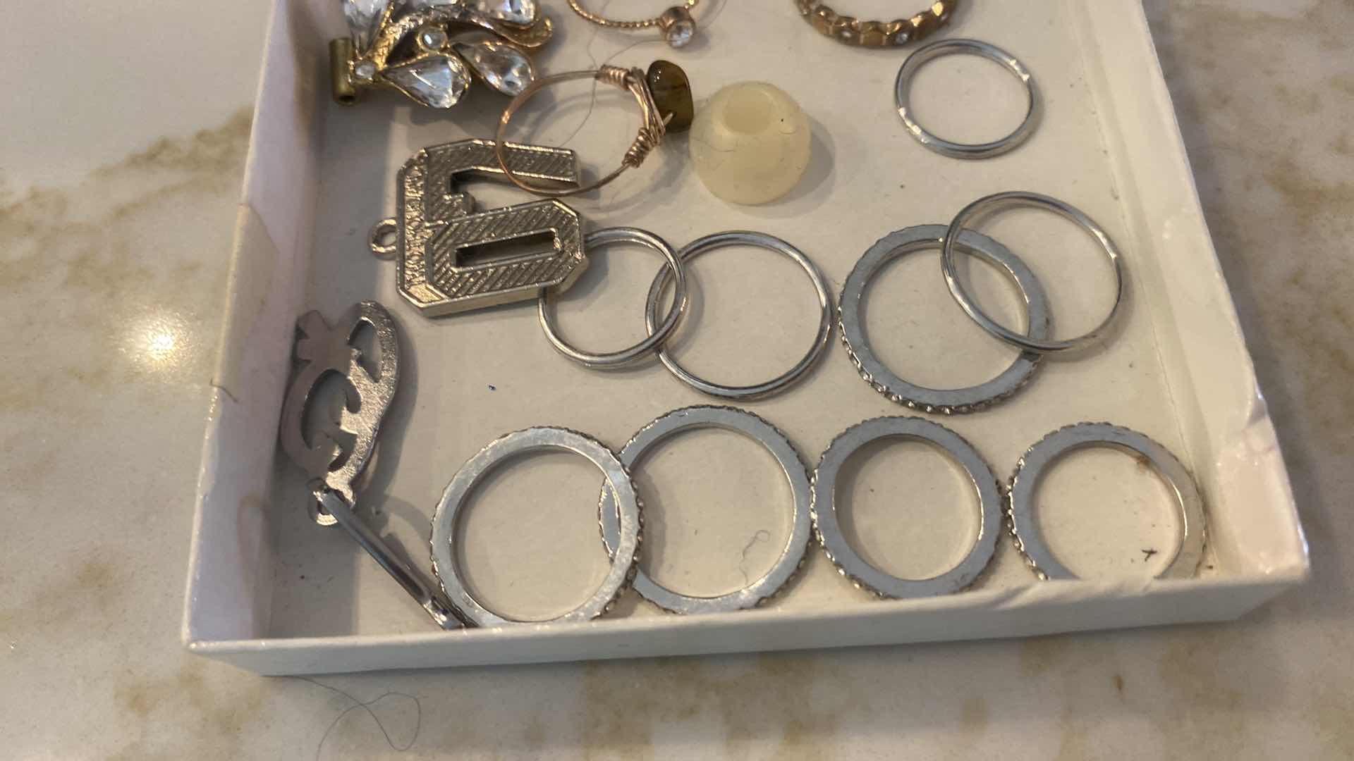 Photo 1 of RINGS & PENDANTS FASHION JEWELRY