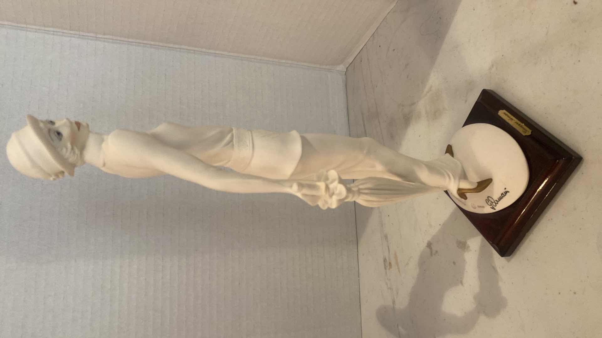 Photo 1 of GIUSEPPE ARMANI FLORENCE ART DECOR STATUE H12 1/2”