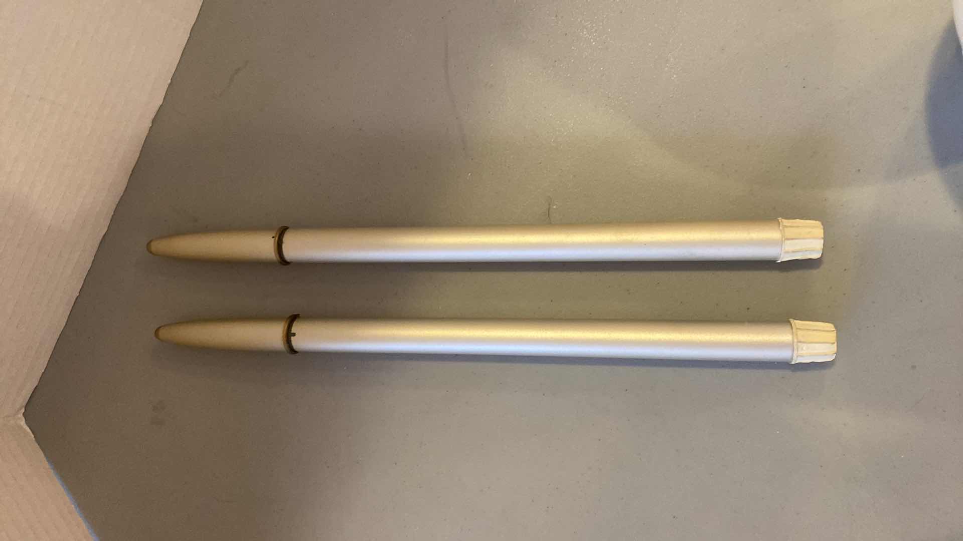 Photo 1 of VINTAGE RONSON VARAFLAME BUTANE GAS CANDLES H15 1/2”