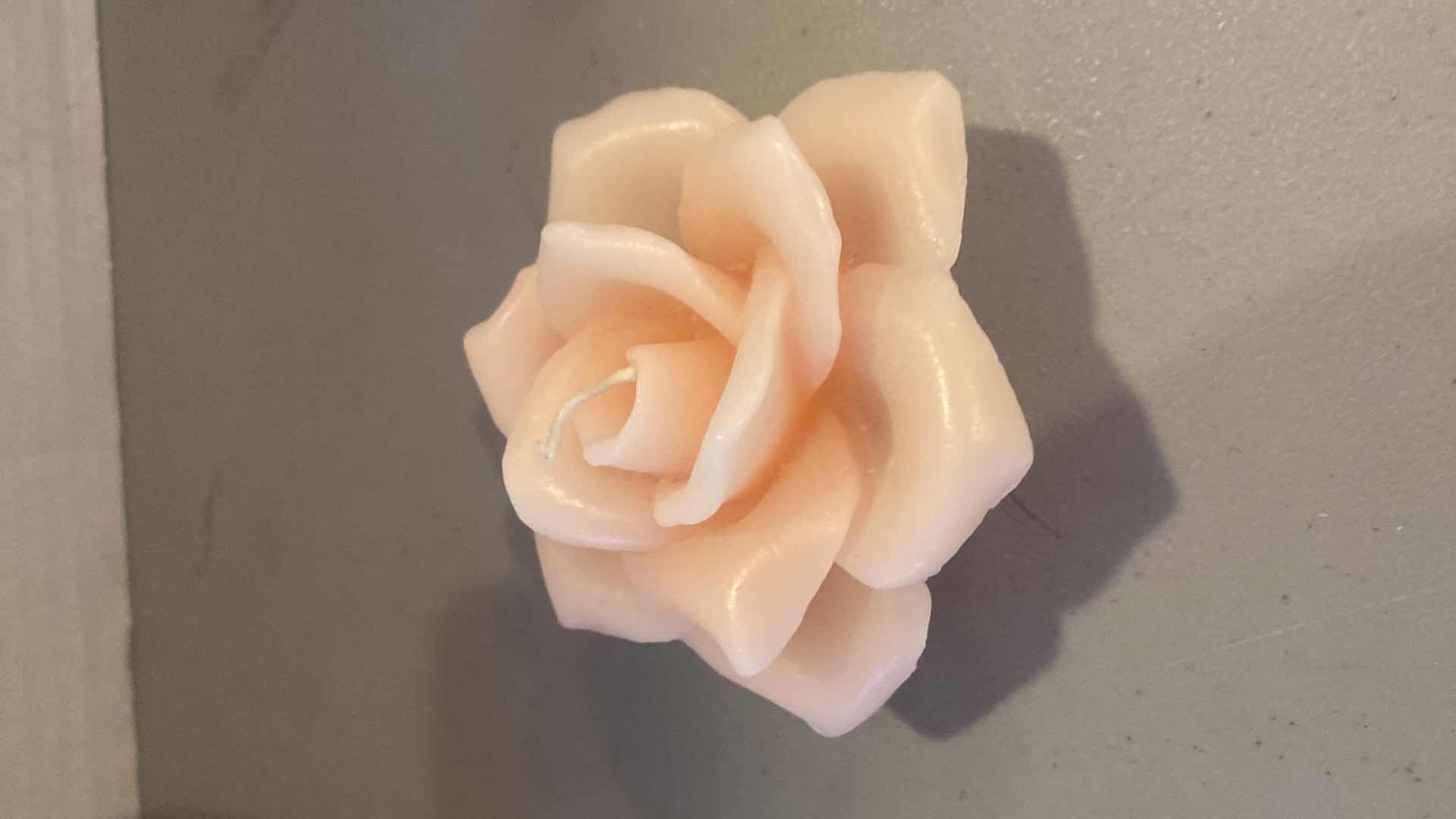 Photo 1 of WAX ROSE & CHINA GINGER JAR FROM ITALY H10”