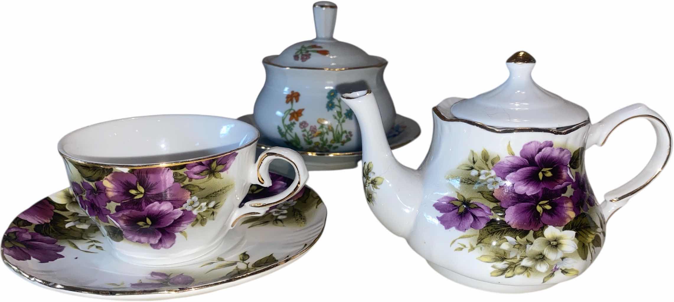 Photo 1 of GRACES TEA WARE 4 PIECE SET & EUROPA SUGAR BOWL