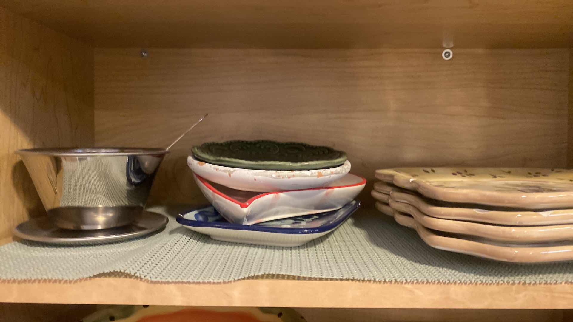 Photo 1 of CONTENTS OF CABINET - EVERYDAY DISHES