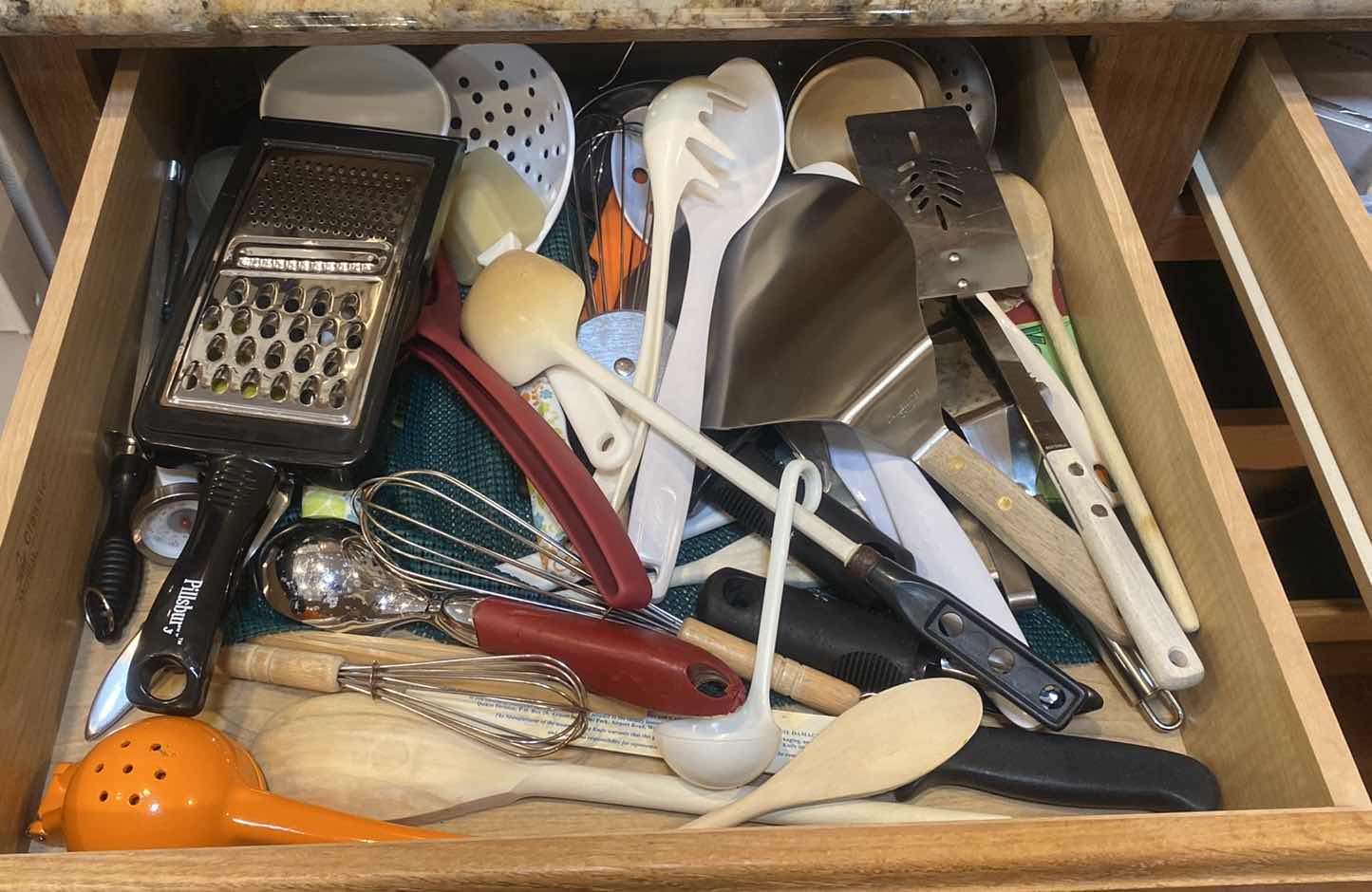 Photo 1 of CONTENTS OF CABINET - KITCHEN TOOLS & GLASSES