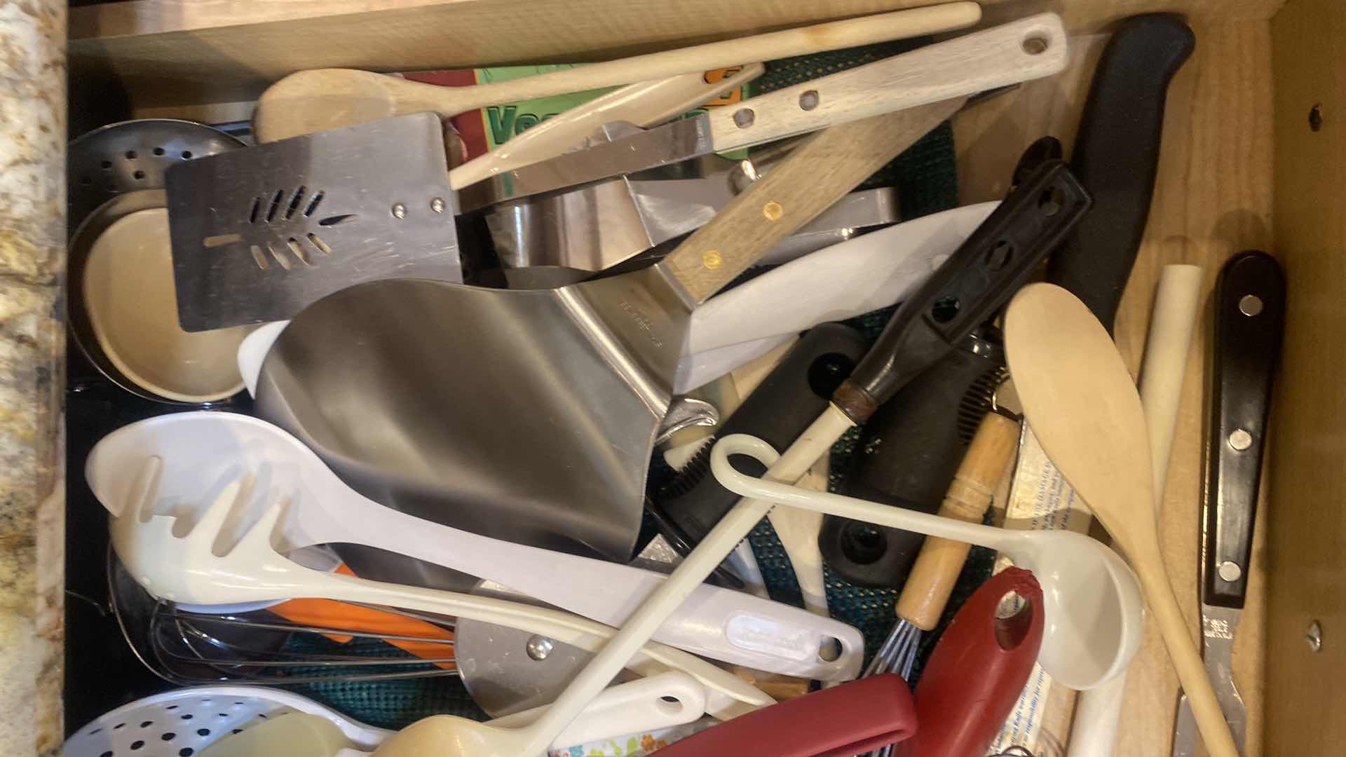 Photo 1 of CONTENTS OF CABINET - KITCHEN TOOLS & GLASSES