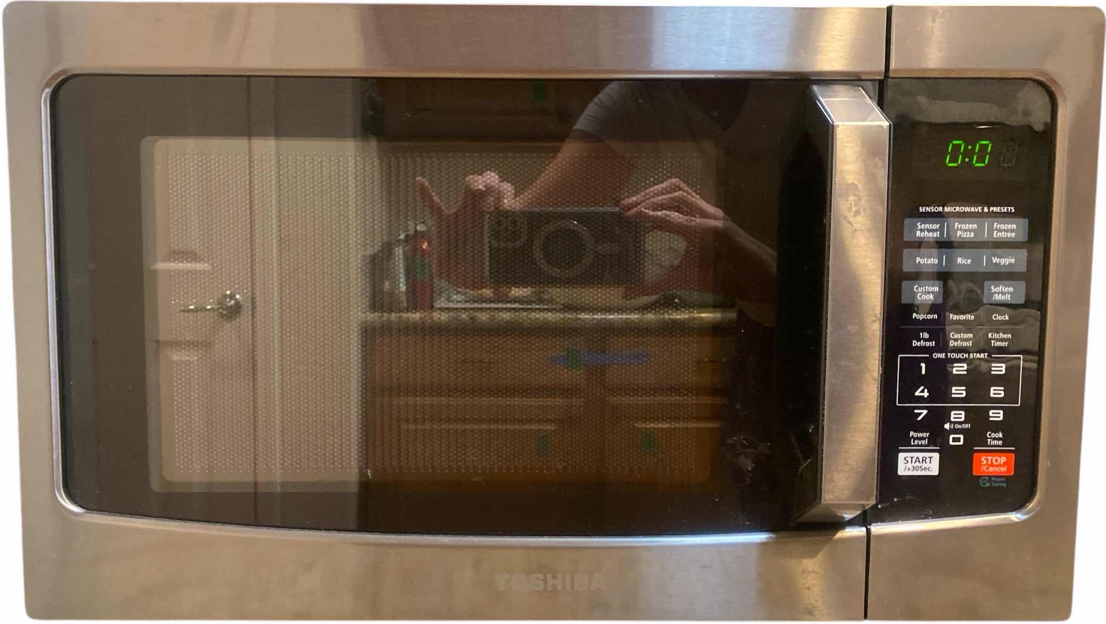 Photo 1 of GE MICROWAVE 20 1/2” x 14 1/2” H 13”