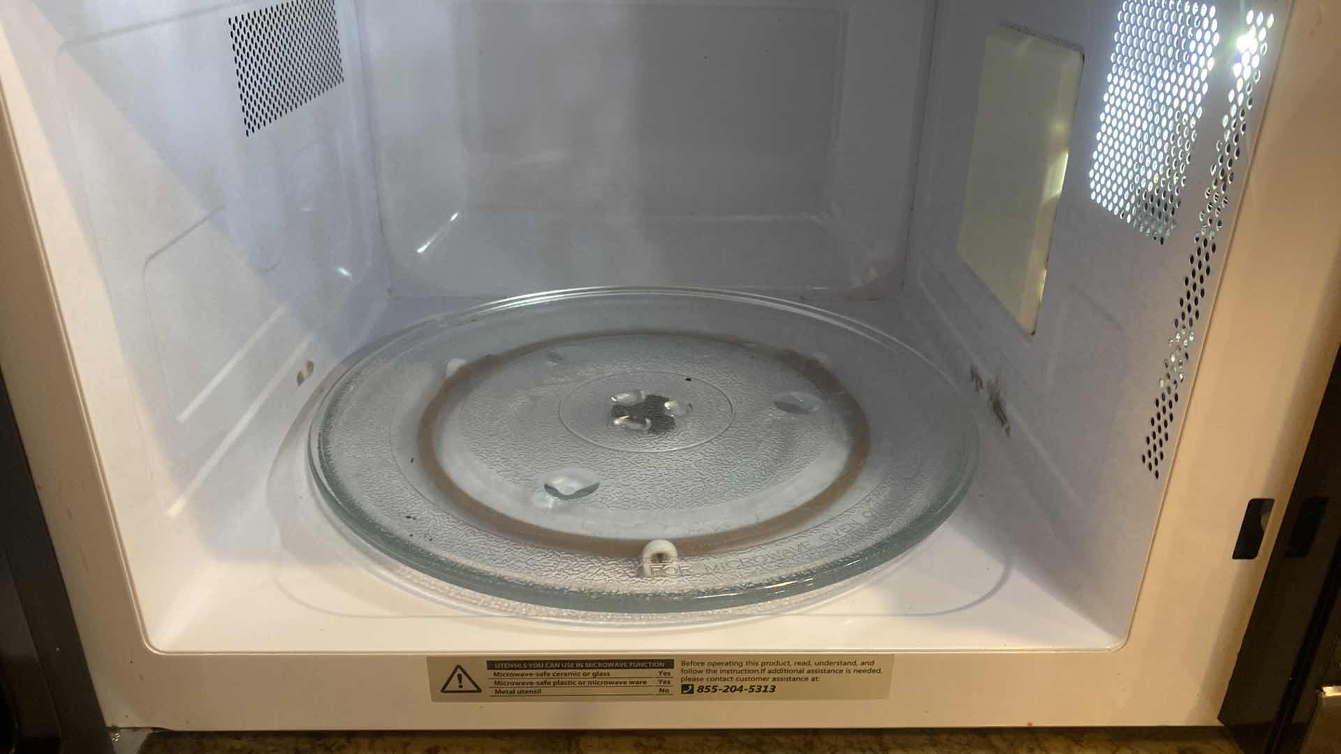 Photo 1 of GE MICROWAVE 20 1/2” x 14 1/2” H 13”