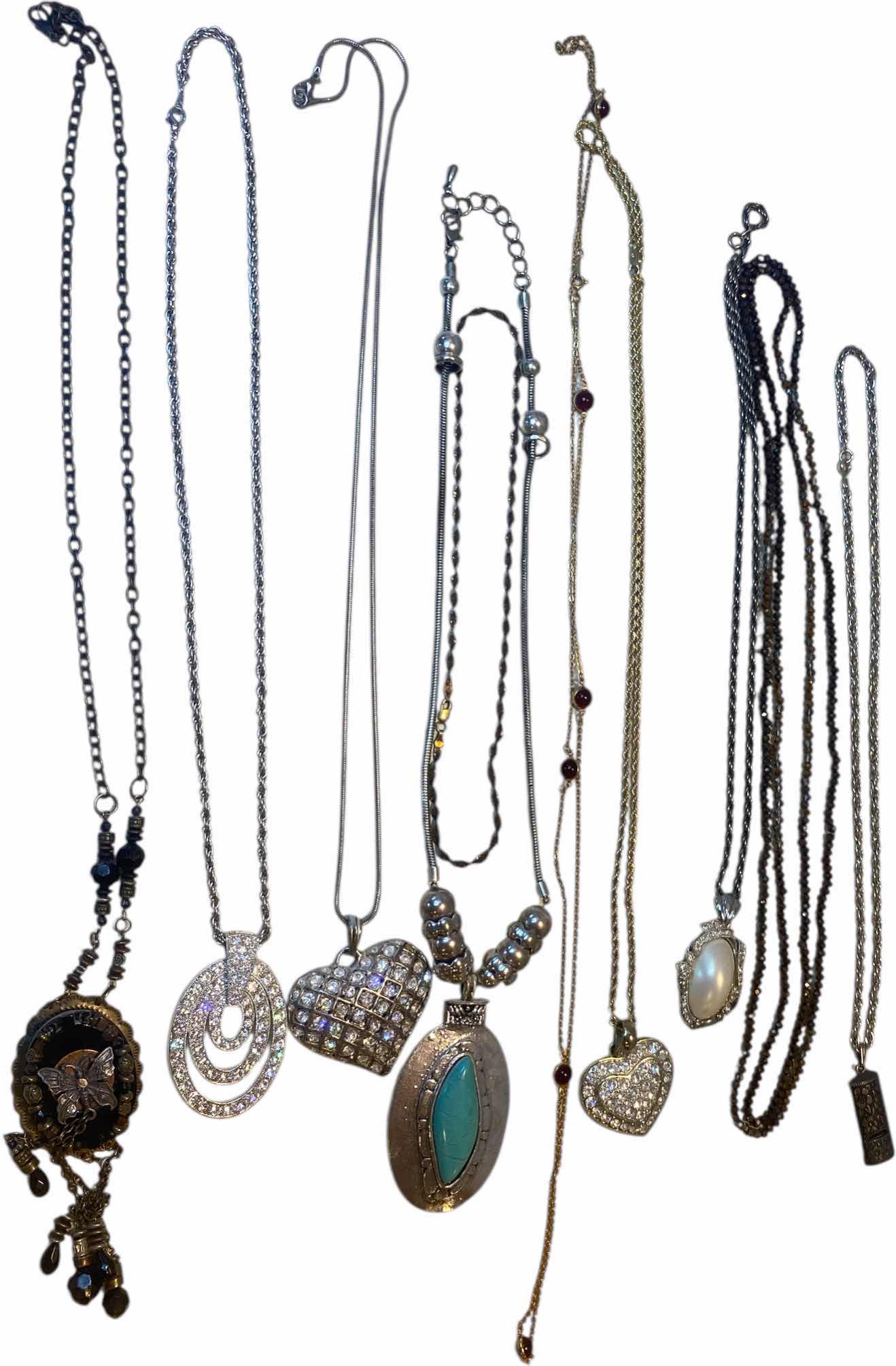 Photo 1 of 10 - NECKLACES FASHION JEWELRY