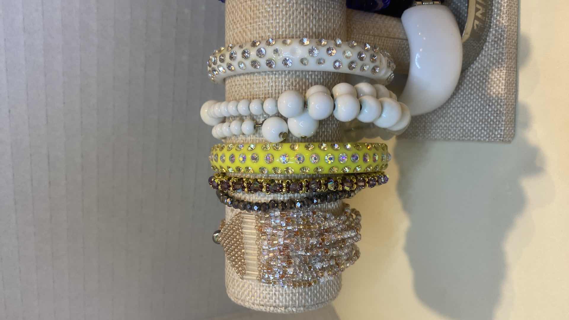 Photo 1 of 14 - BRACELETS FASHION JEWELRY