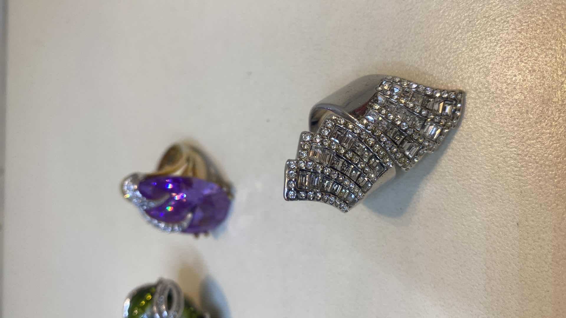 Photo 1 of 6 - FASHION JEWELRY RINGS VARIOUS SIZES