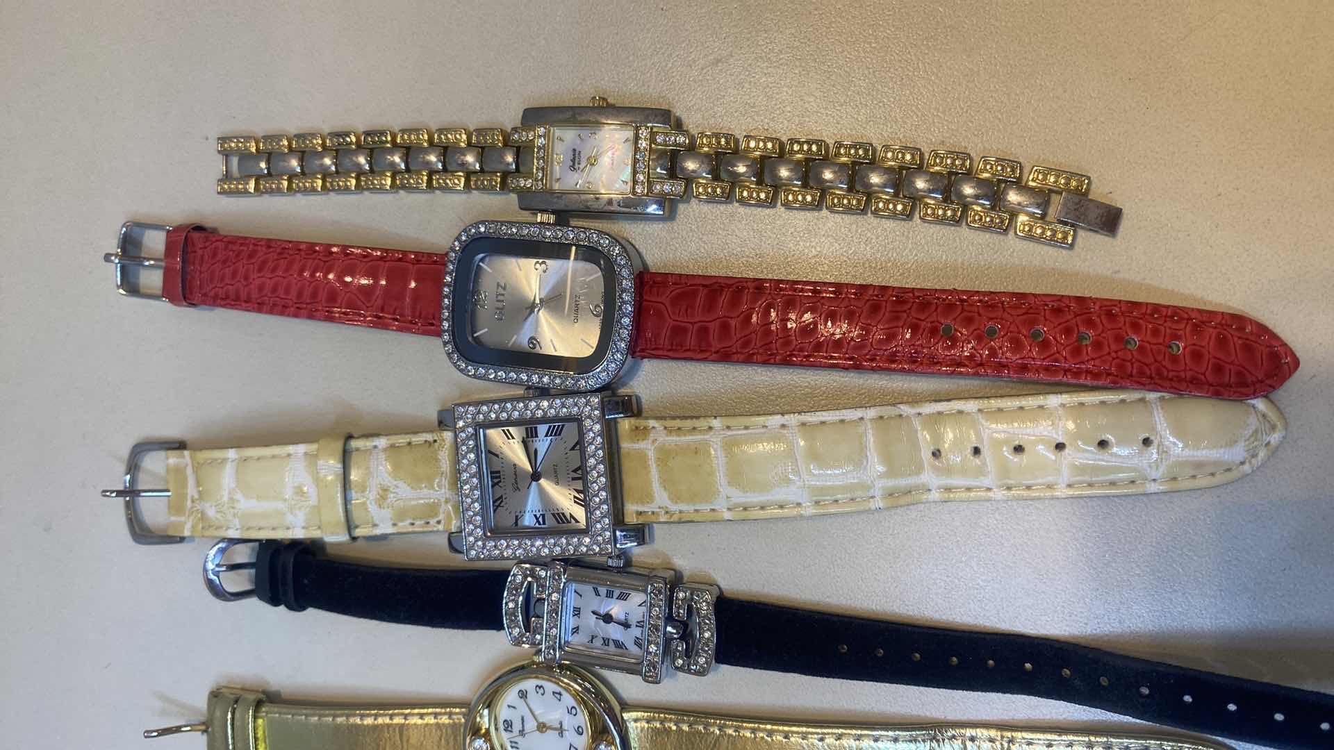 Photo 1 of 8 - FASHION JEWELRY WATCHES