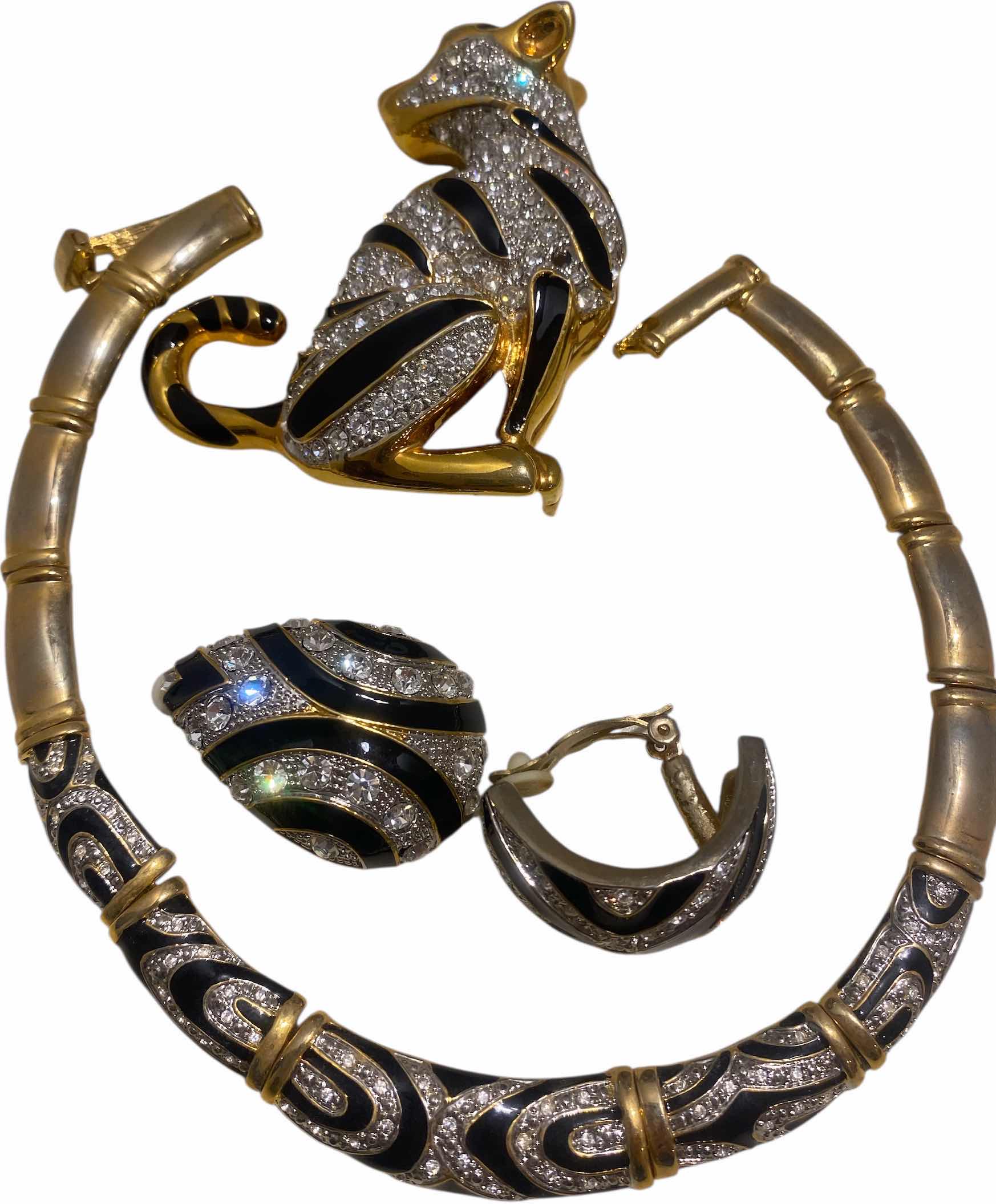 Photo 1 of NECKLACE BROOCHE & EARRINGS FASHION JEWELRY