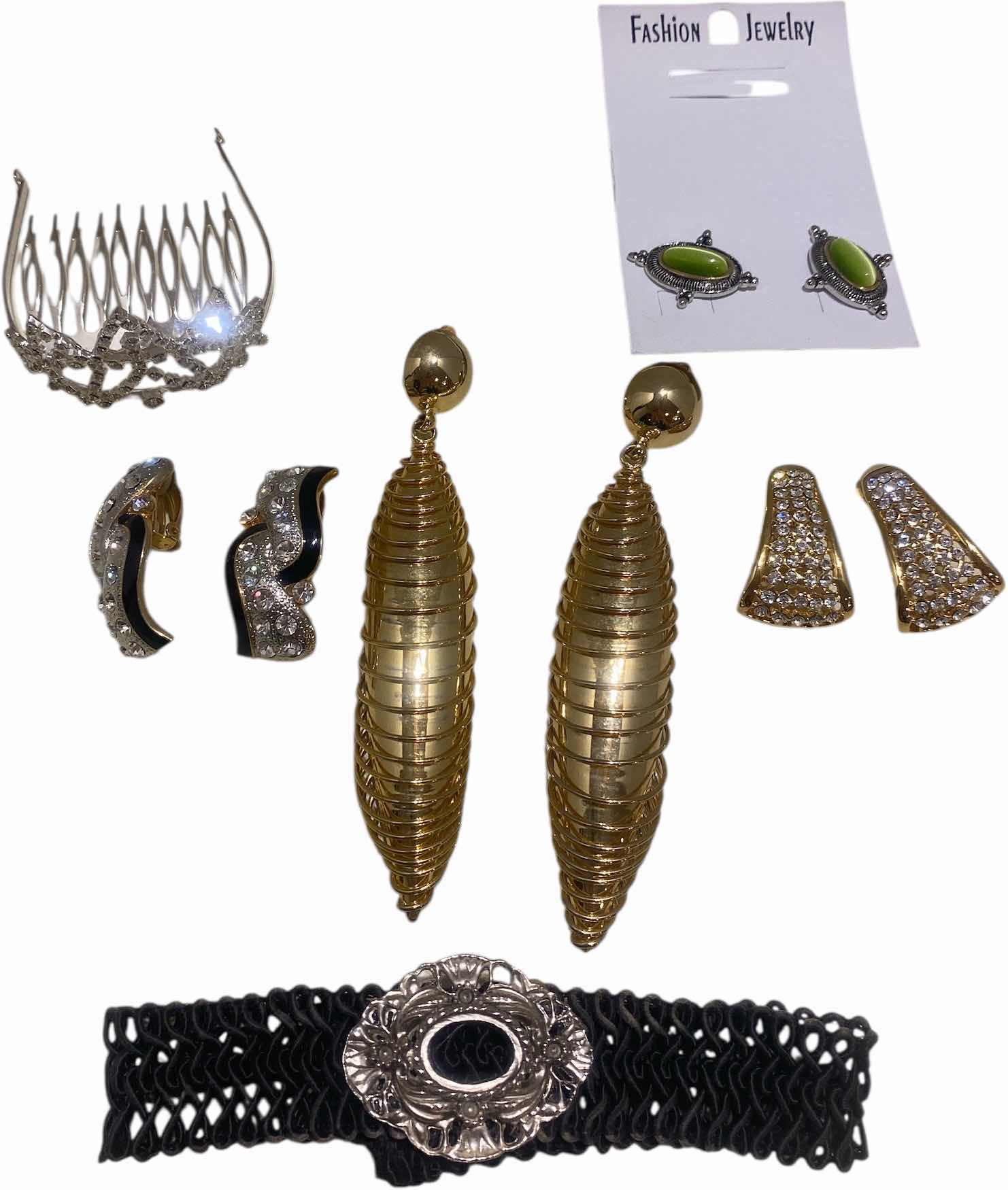 Photo 1 of 3 - CLIP EARRINGS, 1 PIERCED & HAIR COMB