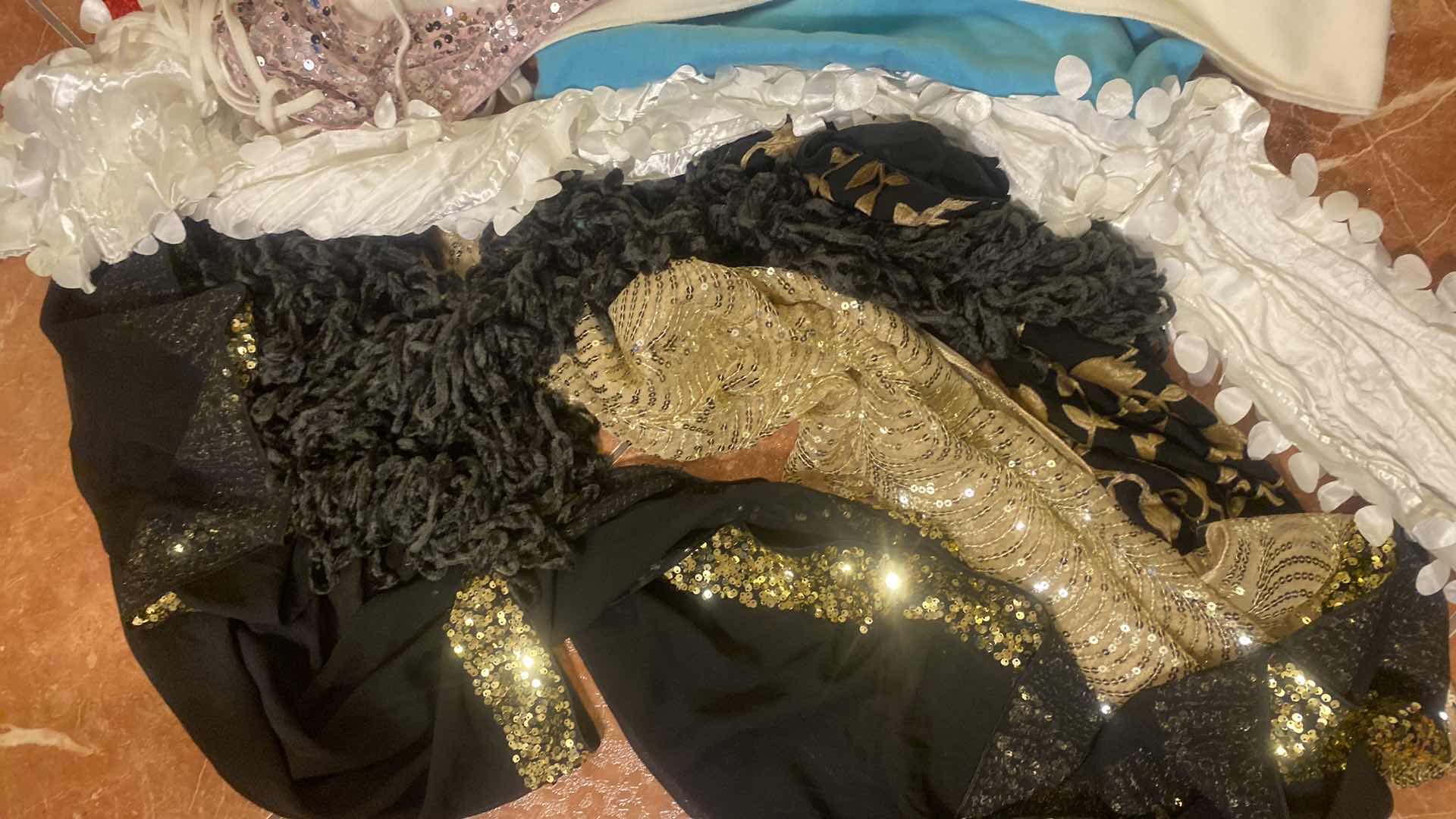Photo 1 of WOMENS SCARFS
