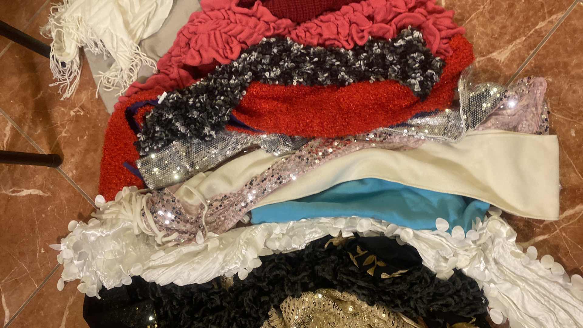 Photo 1 of WOMENS SCARFS